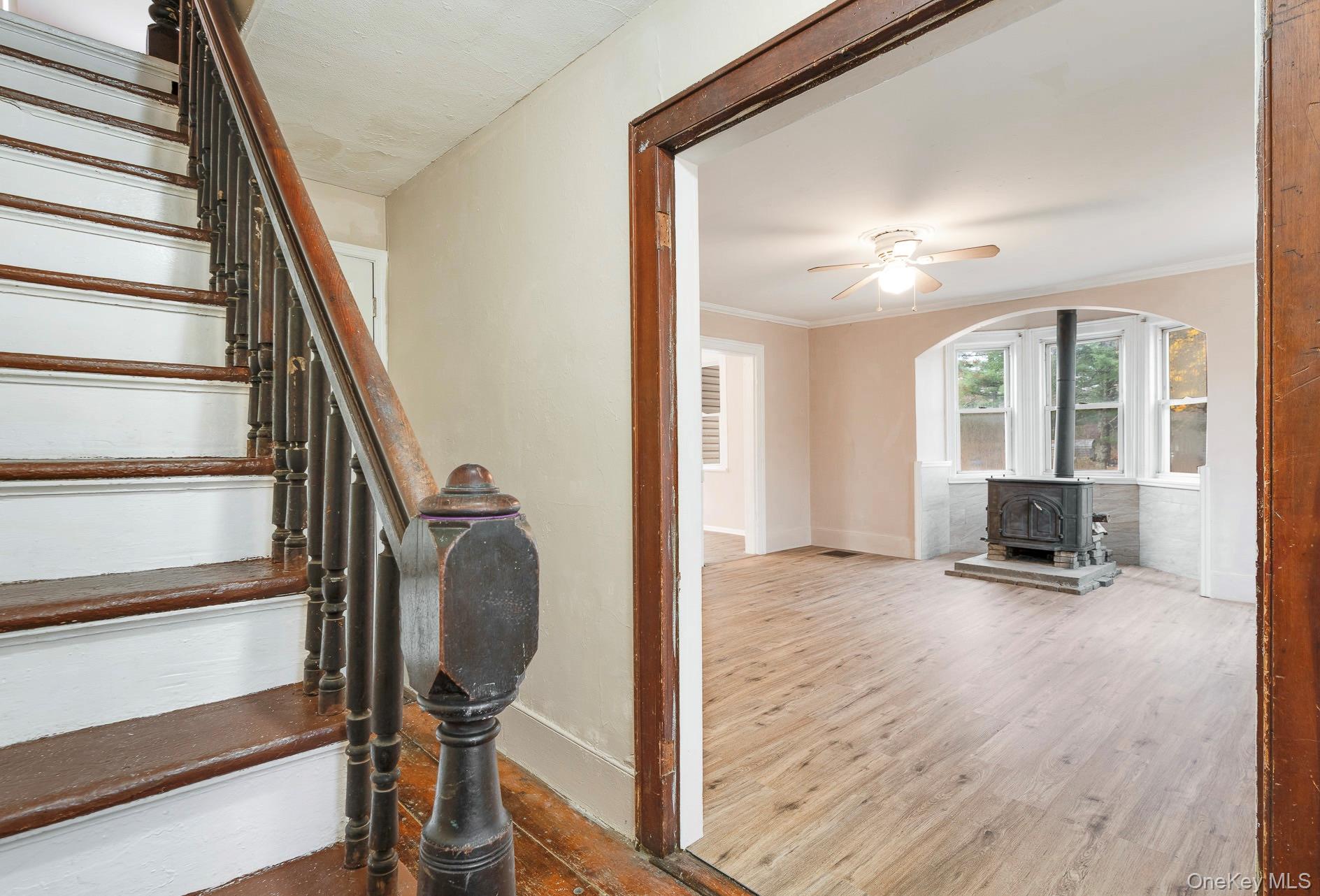 #5 photo, 284 S Quaker Lane, Hyde Park , NY 12538