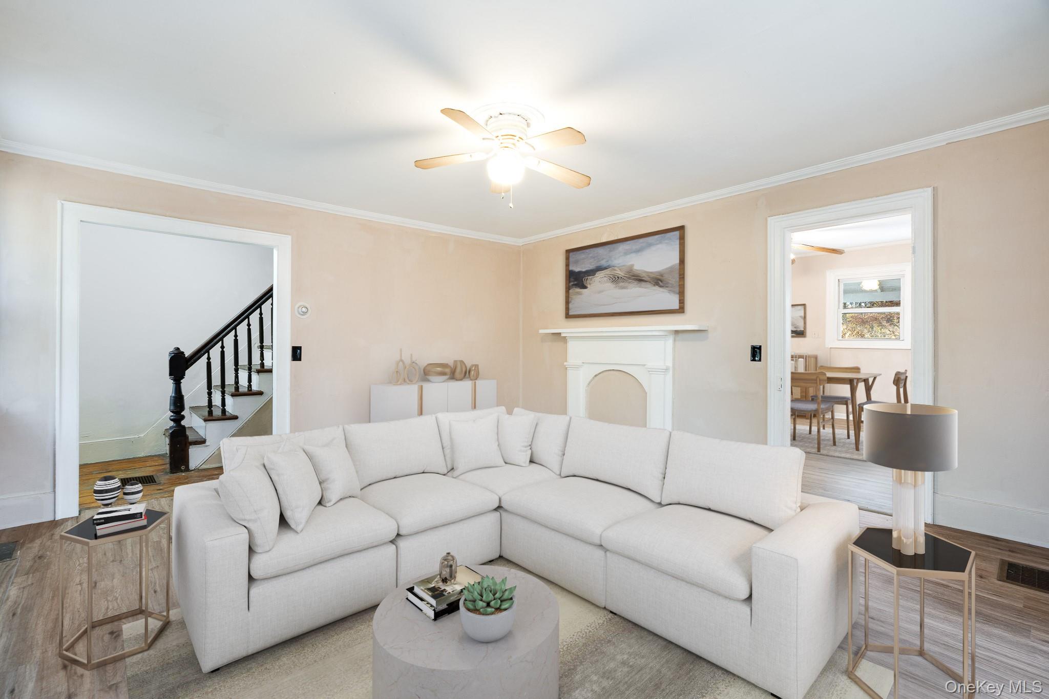 #6 photo, 284 S Quaker Lane, Hyde Park , NY 12538