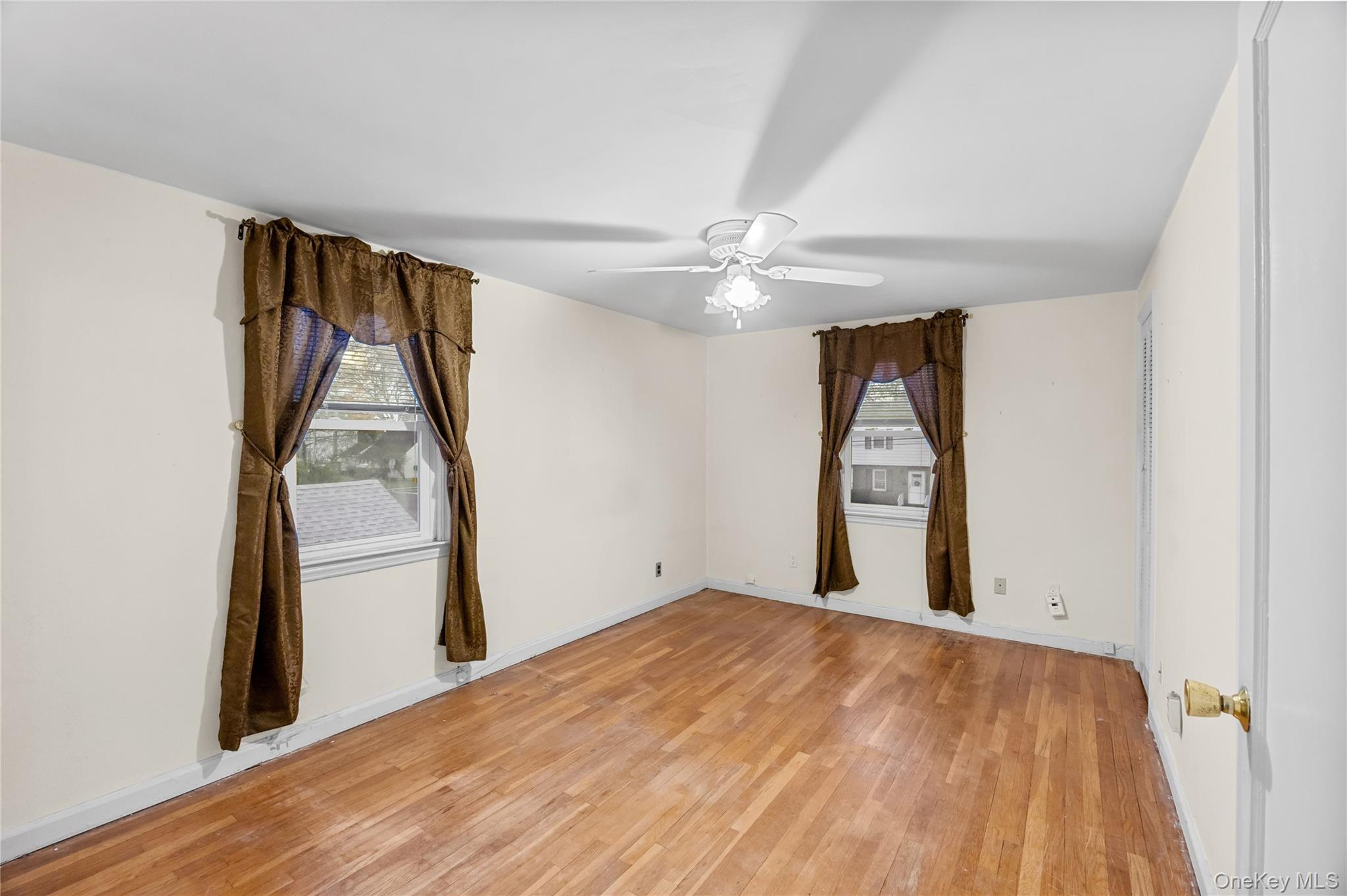 #19 photo, 2231 3rd Street, East Meadow , NY 11554