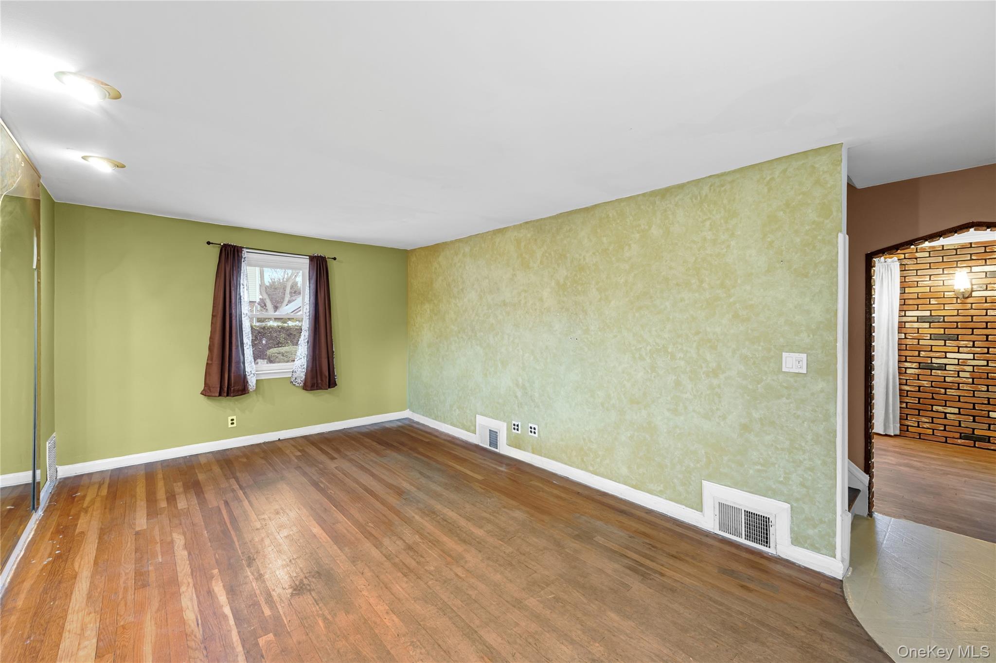 #7 photo, 2231 3rd Street, East Meadow , NY 11554