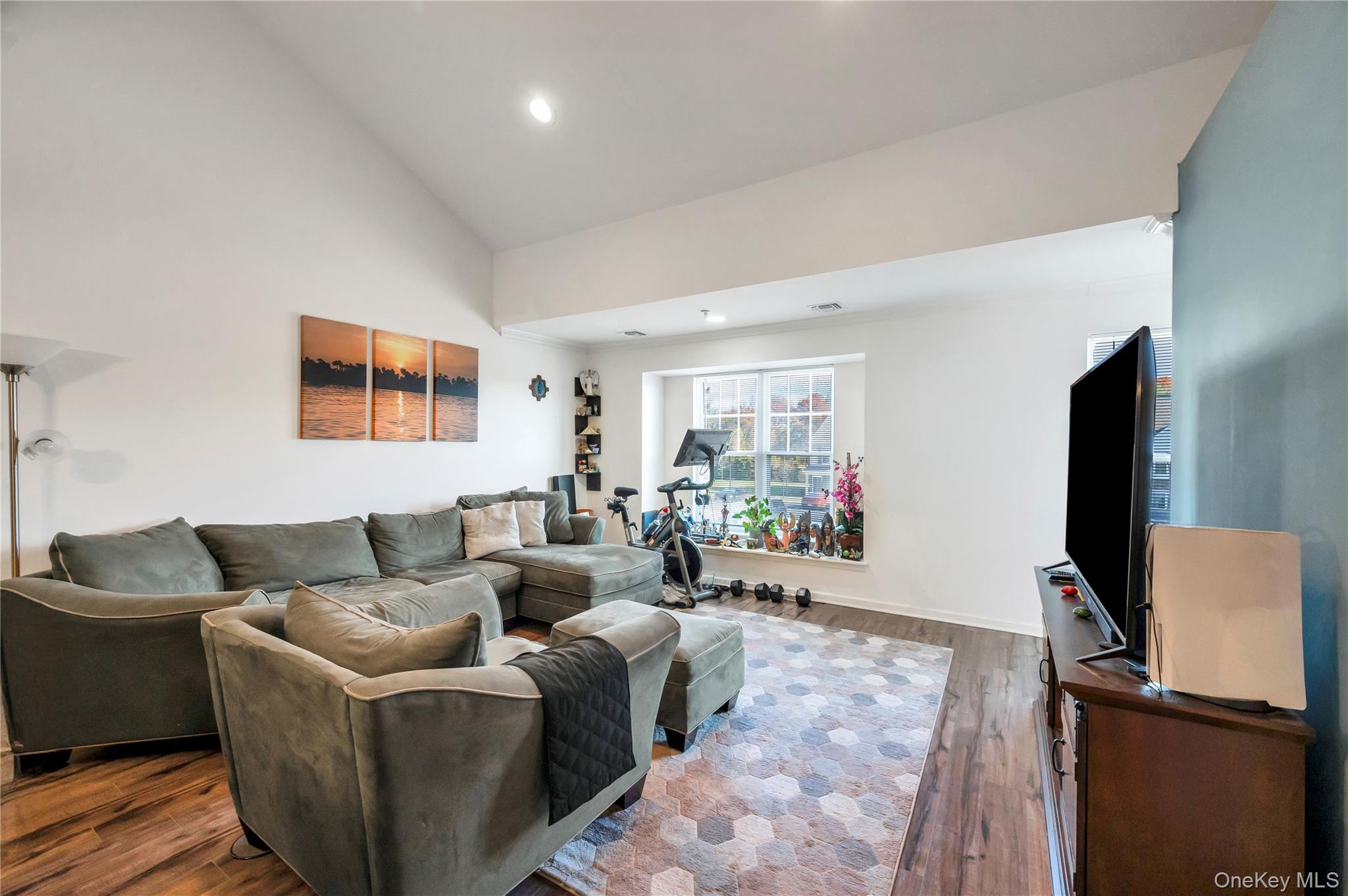 #4 photo, 156 Ashley Court, サフォーク郡 Central Islip , NY 11722