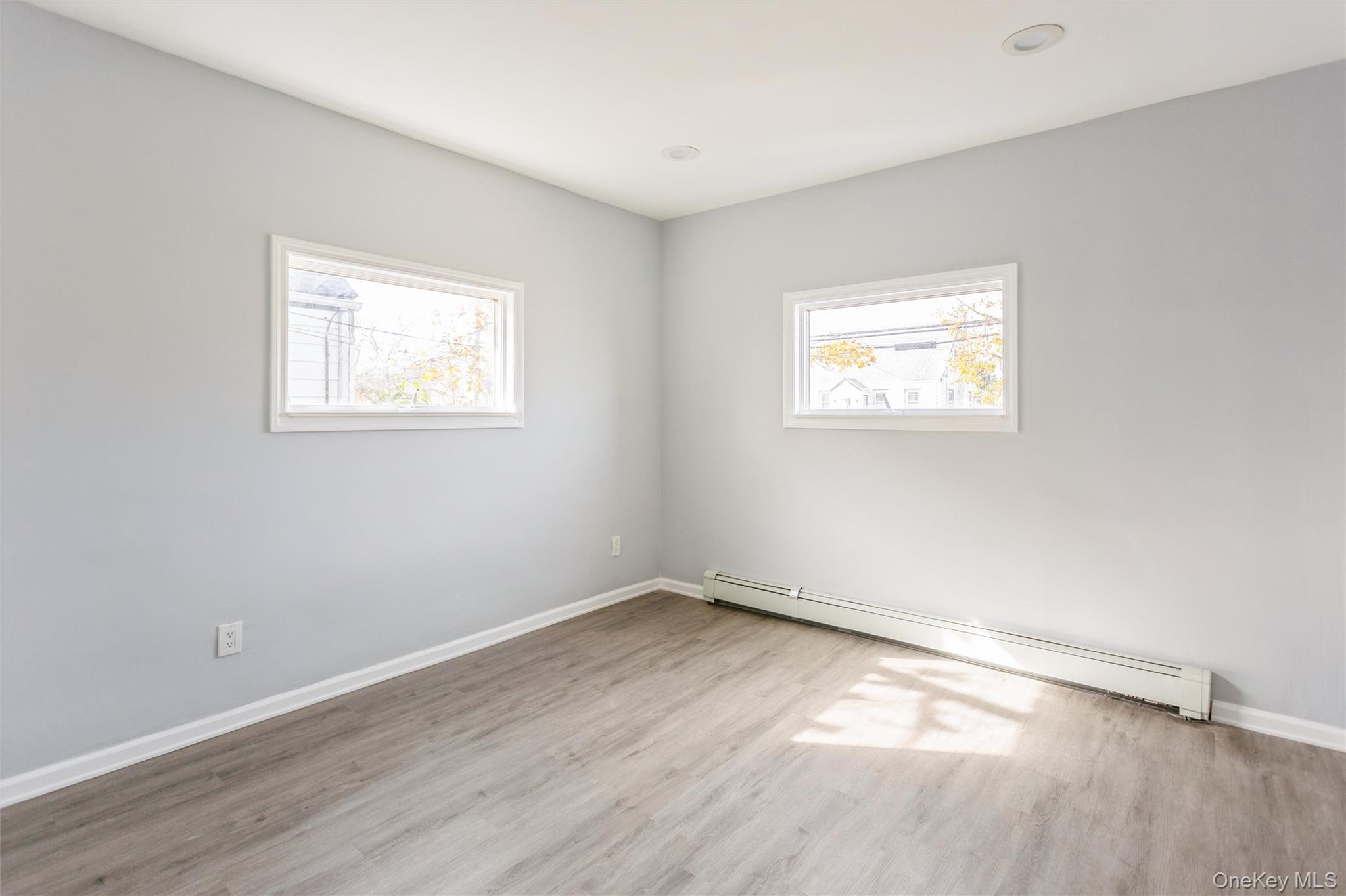 #13 photo, 12 HewLett Point Avenue, East Rockaway , NY 11518