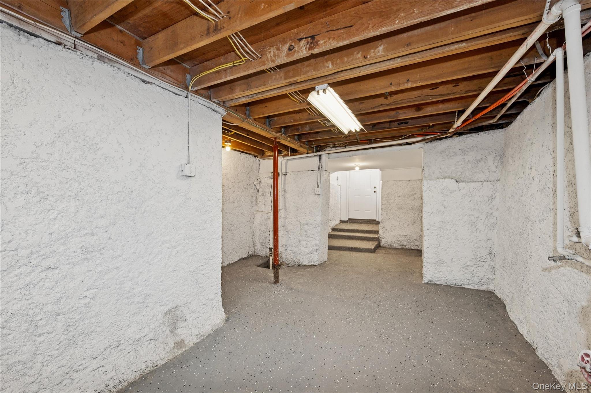 #15 photo, 12 HewLett Point Avenue, East Rockaway , NY 11518