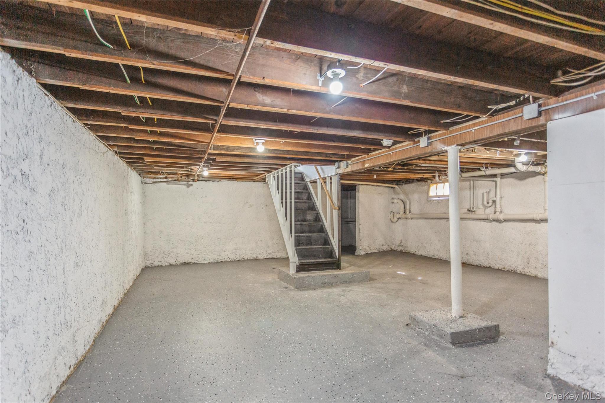 #16 photo, 12 HewLett Point Avenue, East Rockaway , NY 11518