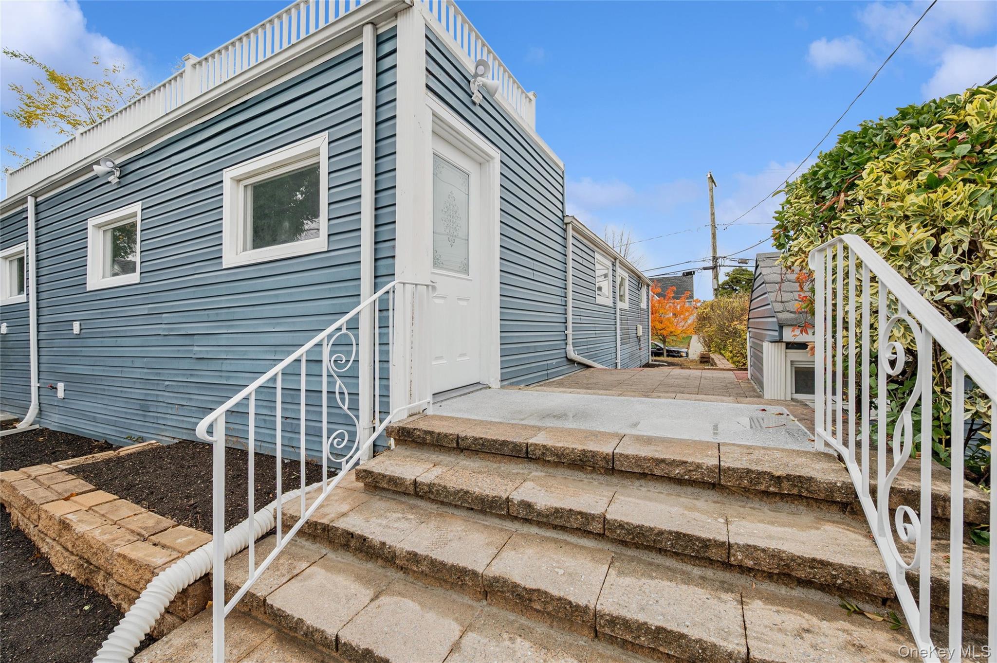 #20 photo, 12 HewLett Point Avenue, East Rockaway , NY 11518