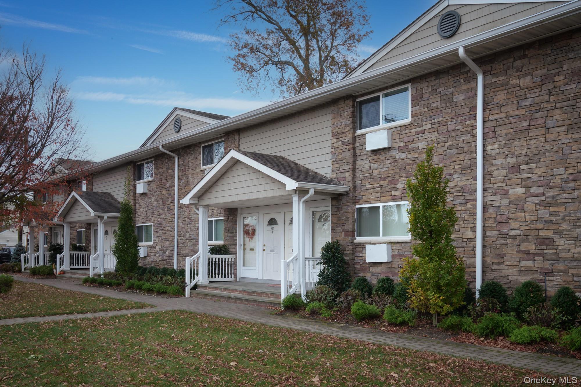 #1 photo, 100 Friendly Court Avenue, Babylon , NY 11704