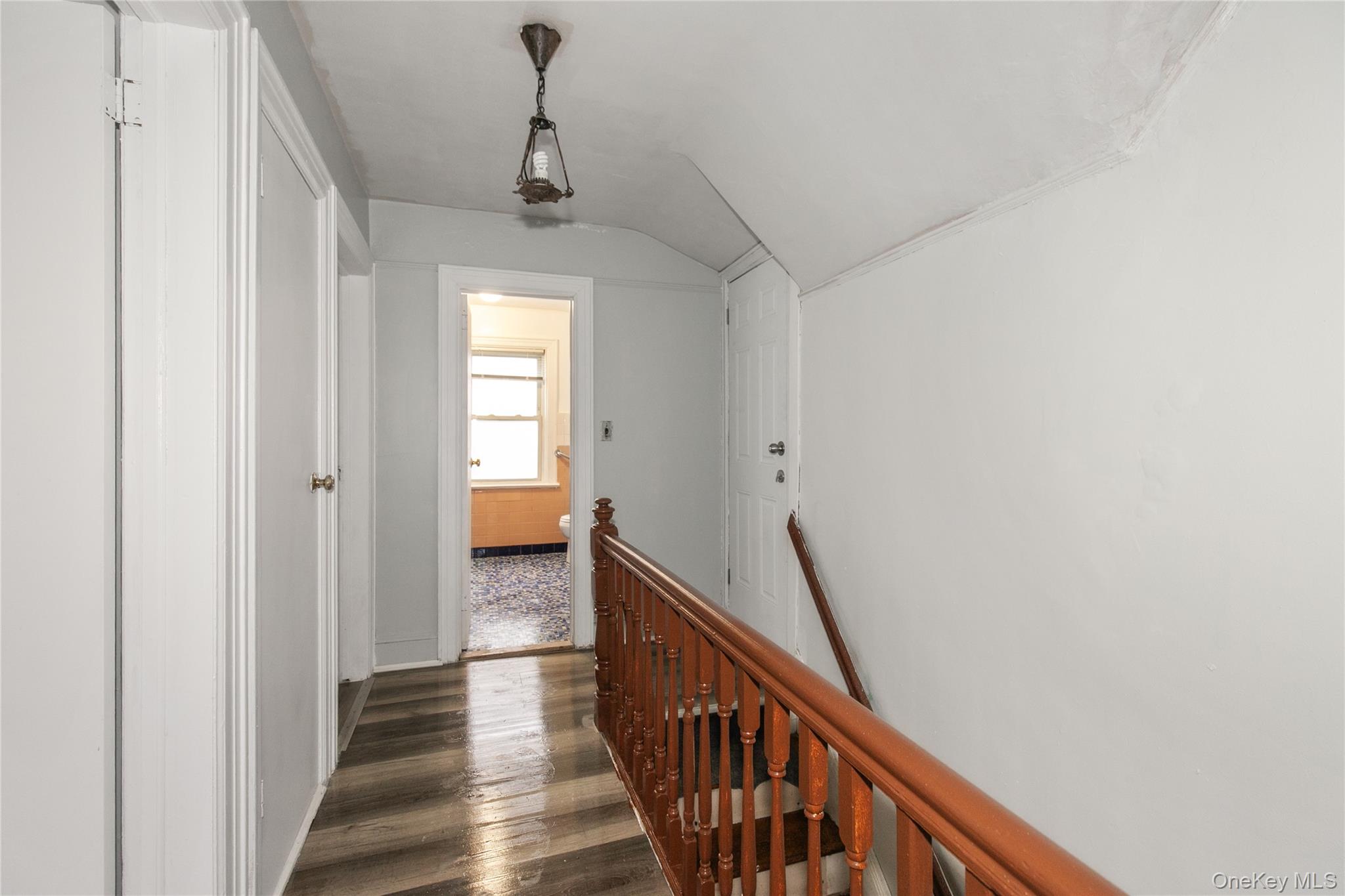 #16 photo, 15 Clyde Avenue, ناسو Hempstead , NY 11550