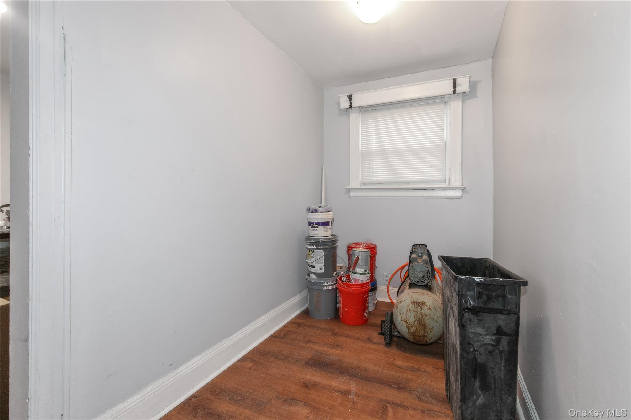 #20 photo, 15 Clyde Avenue, ناسو Hempstead , NY 11550