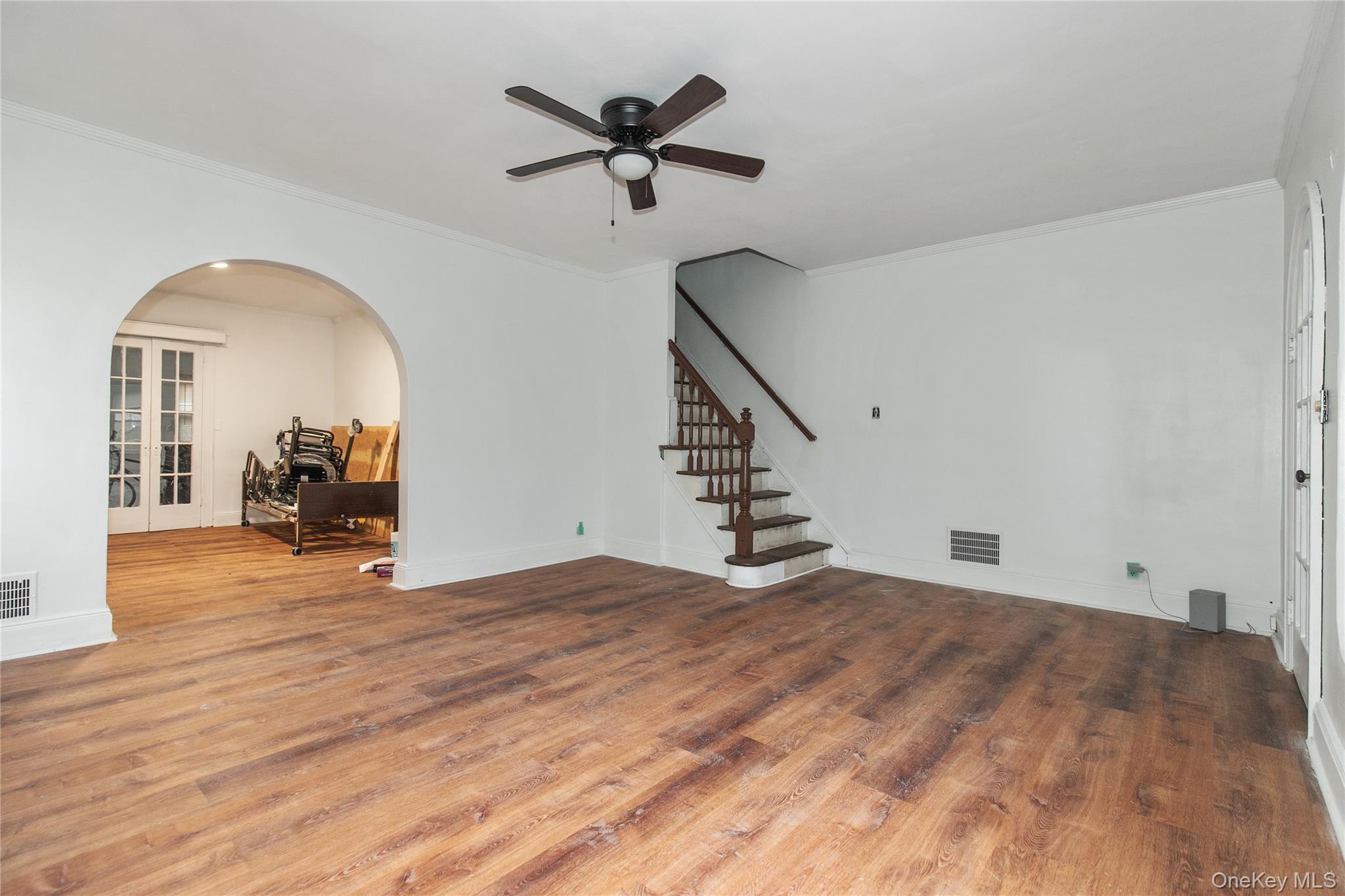 #5 photo, 15 Clyde Avenue, ناسو Hempstead , NY 11550