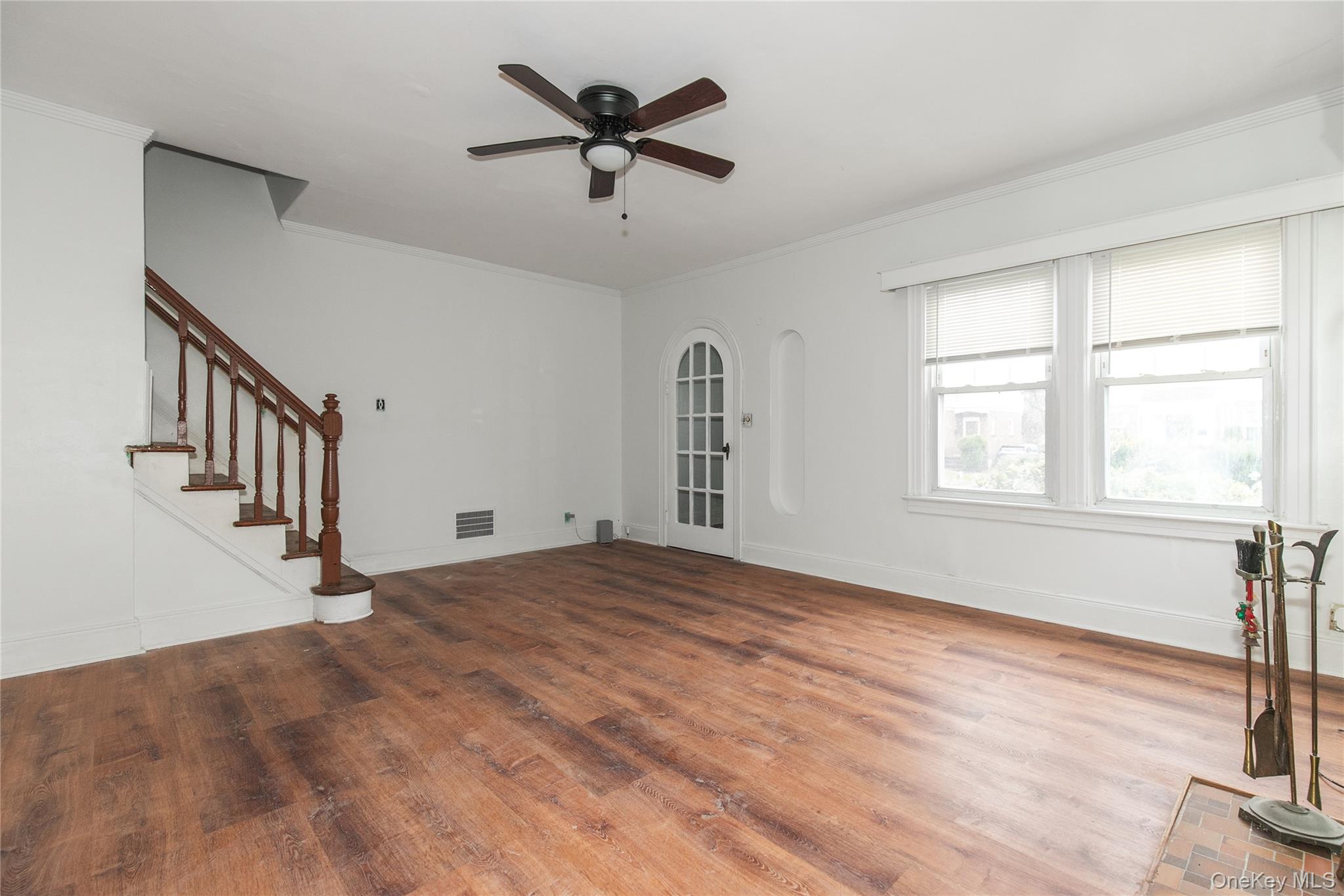 #7 photo, 15 Clyde Avenue, ناسو Hempstead , NY 11550