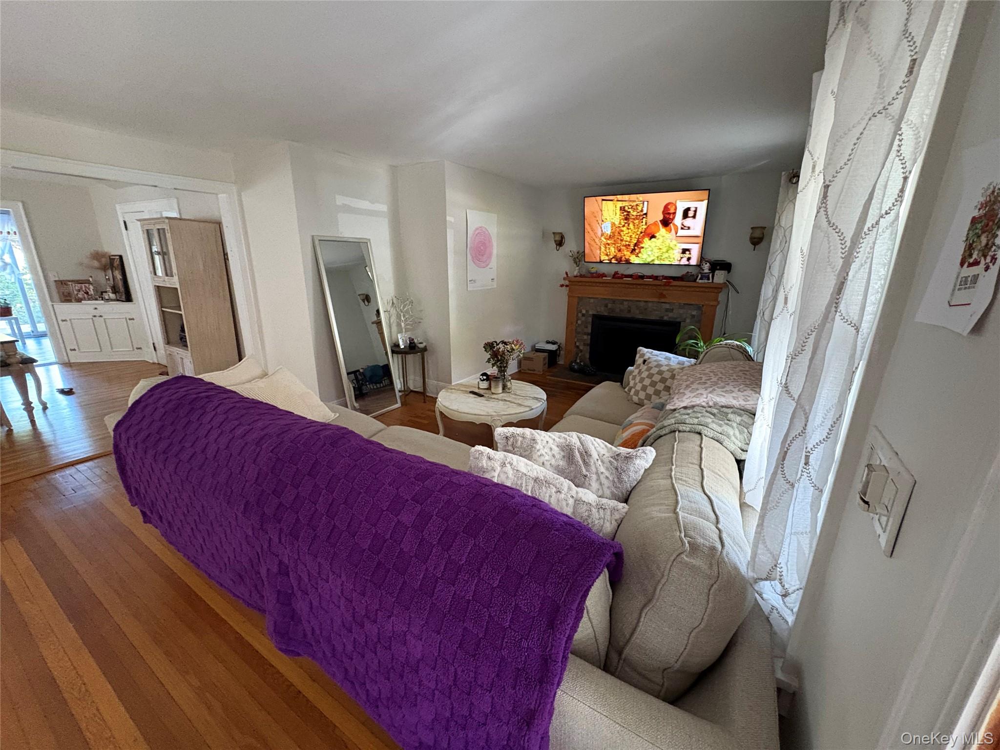 #3 photo, 45 Central Parkway, Huntington , NY 11743