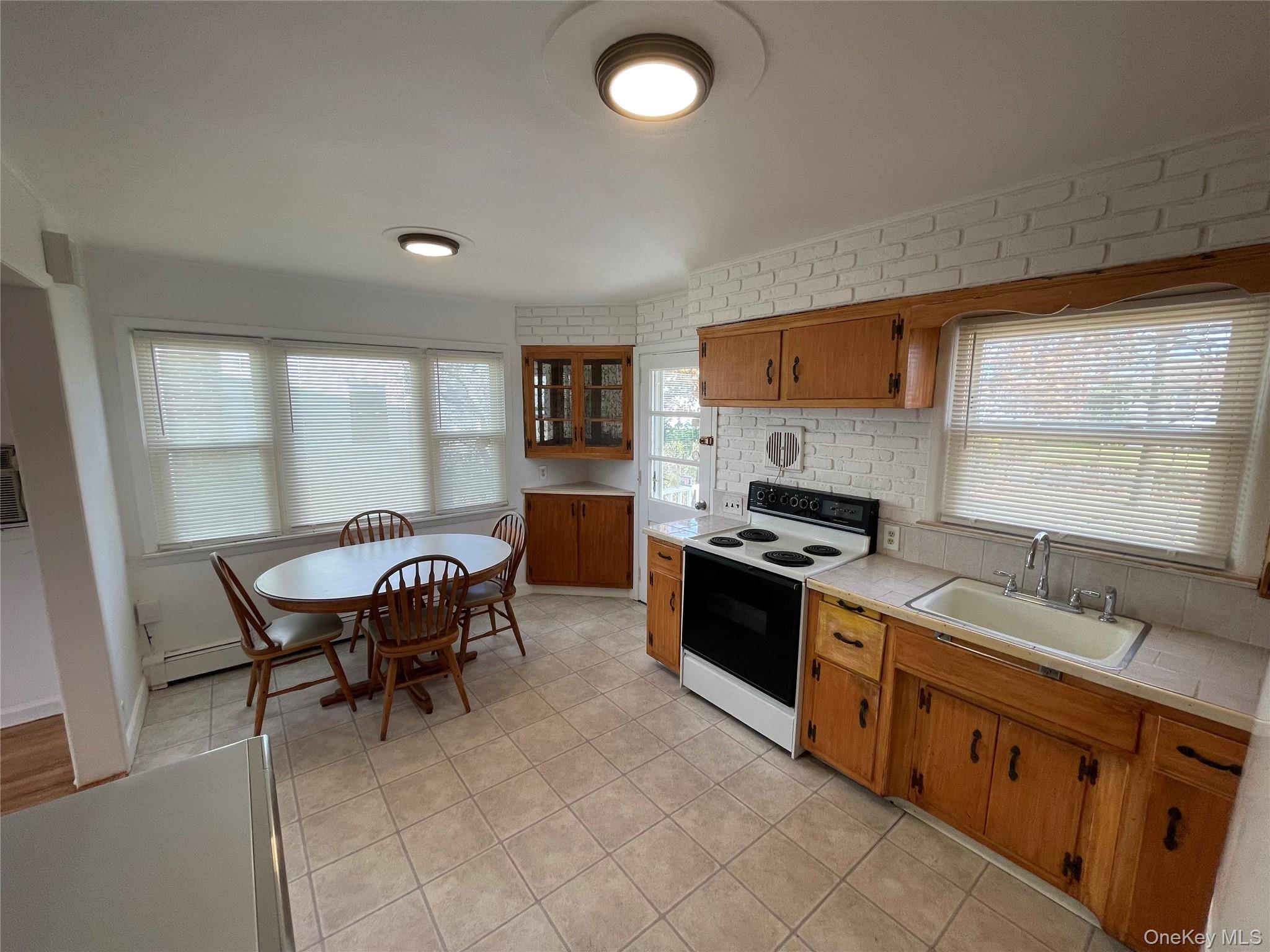 #10 photo, 3305 1st Street, Oceanside , NY 11572