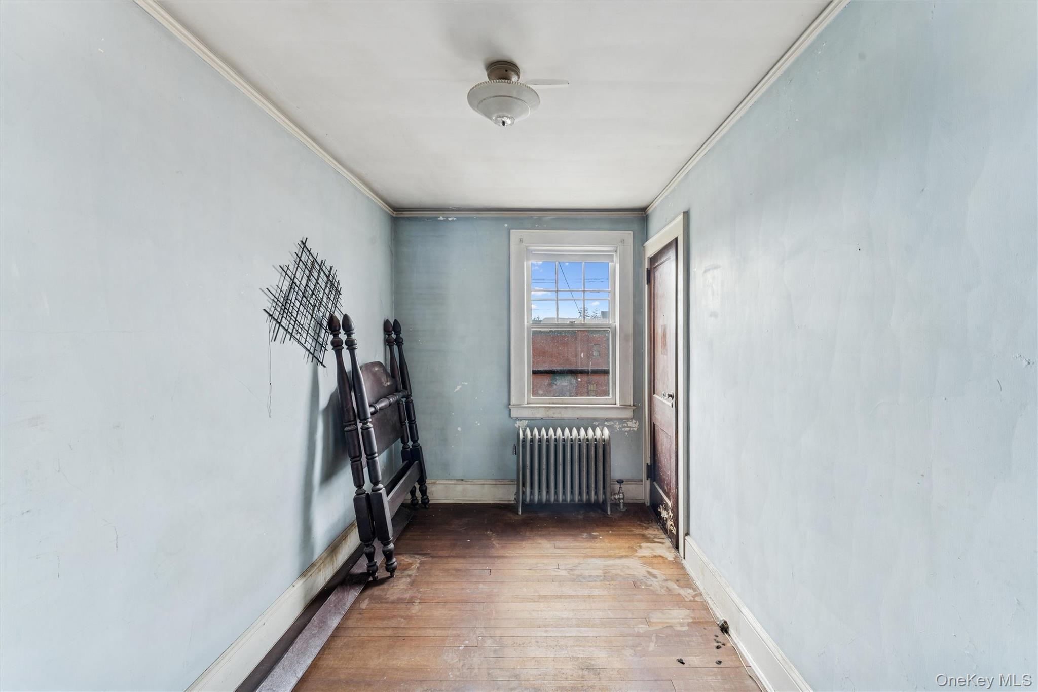 #4 photo, 190 Lincoln Avenue, Mineola , NY 11501