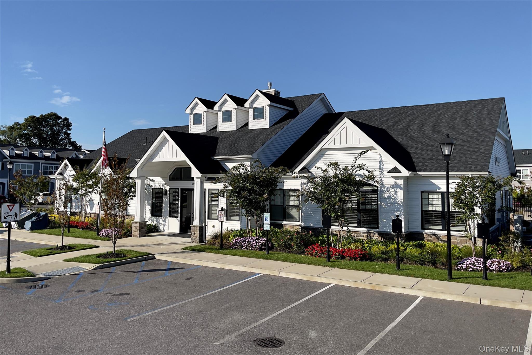 #1 photo, 500 Sutton Court, Deer Park , NY 11729