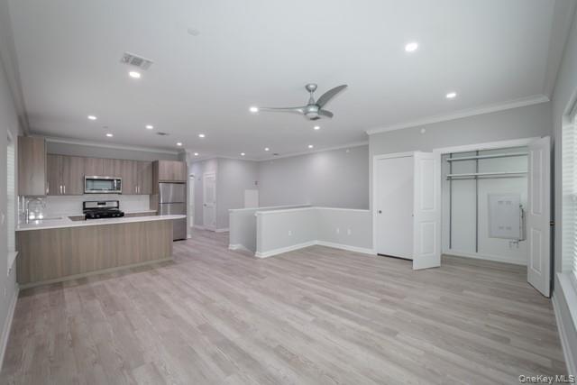 #7 photo, 500 Sutton Court, Deer Park , NY 11729