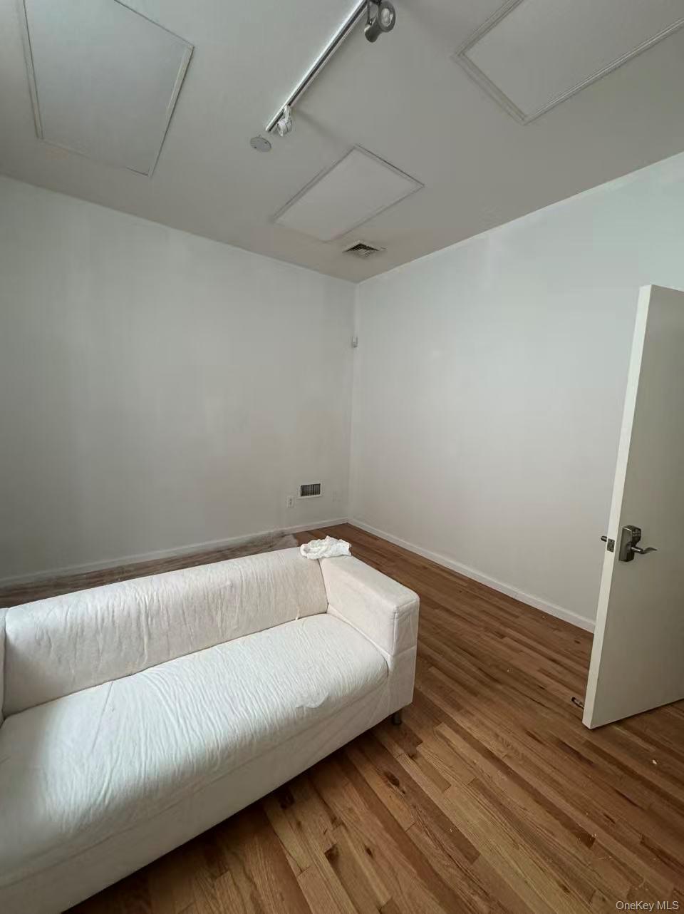 #5 photo, 12414 22nd Avenue, College Point , NY 11356