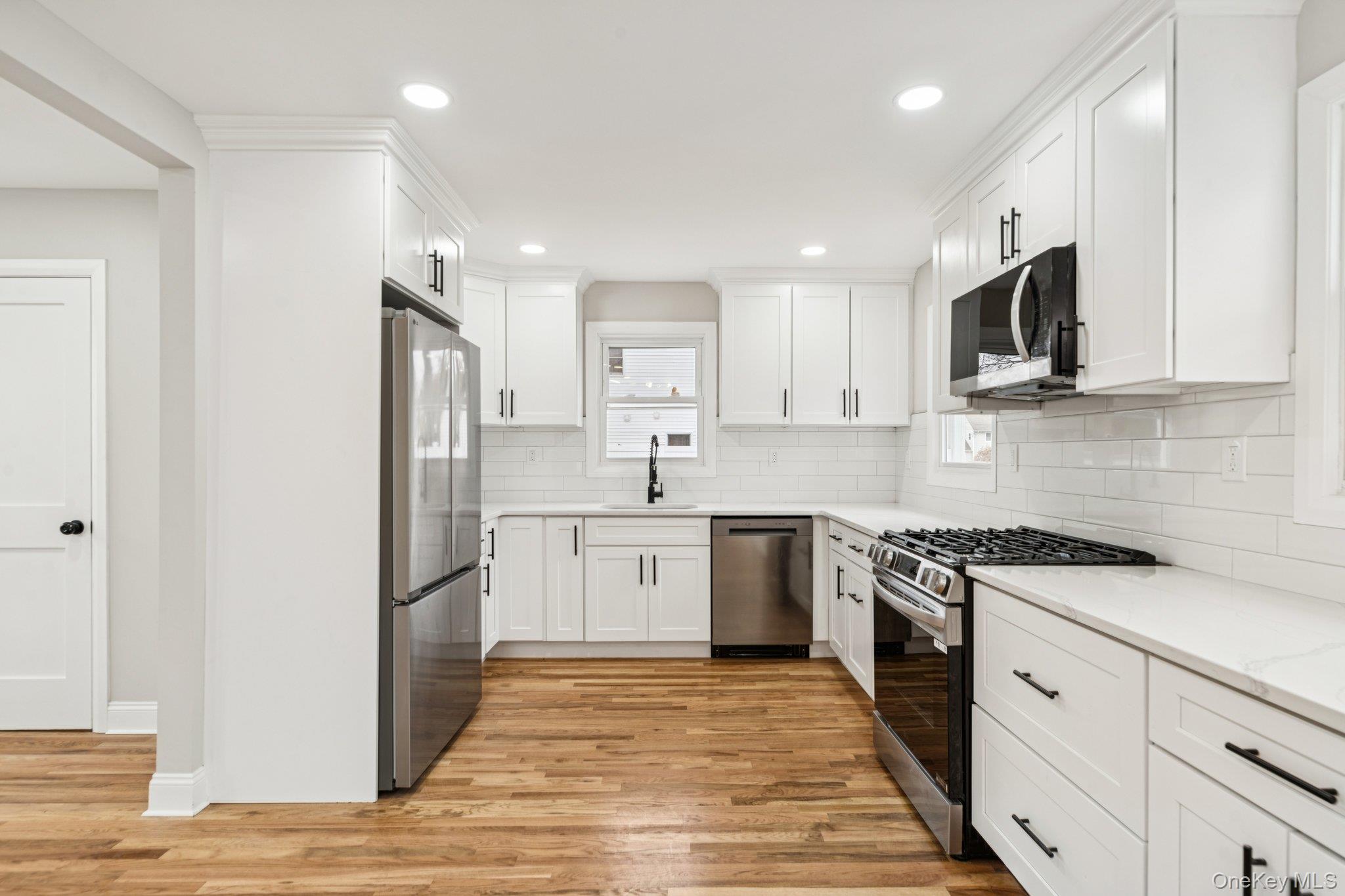 #13 photo, 41 leyden Street, Huntington Station , NY 11746