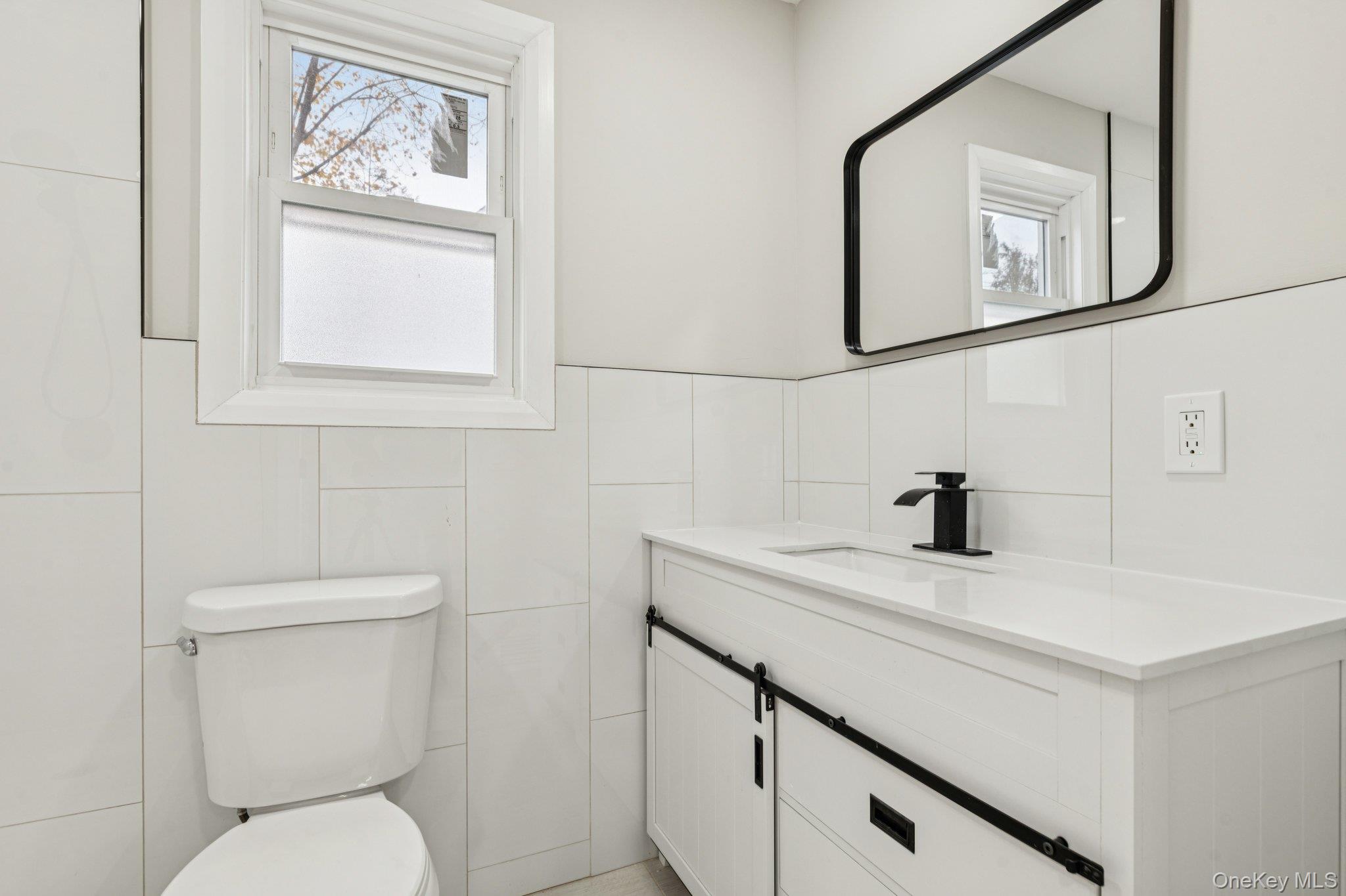 #17 photo, 41 leyden Street, Huntington Station , NY 11746