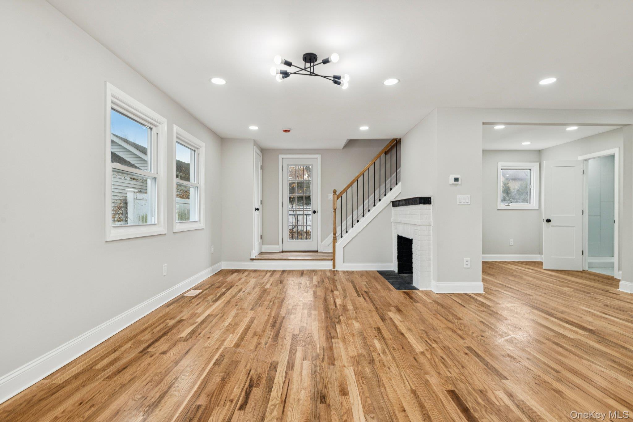 #7 photo, 41 leyden Street, Huntington Station , NY 11746