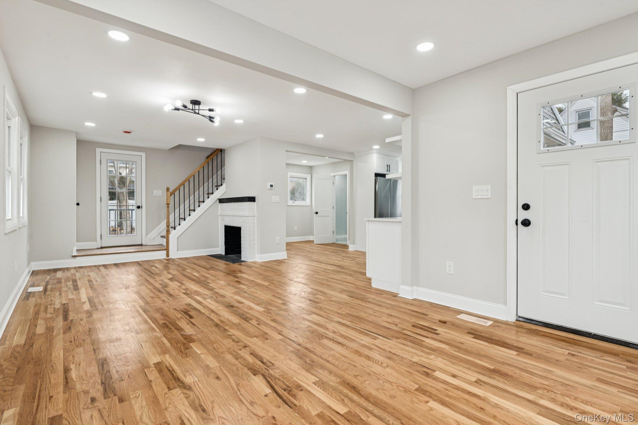 #8 photo, 41 leyden Street, Huntington Station , NY 11746