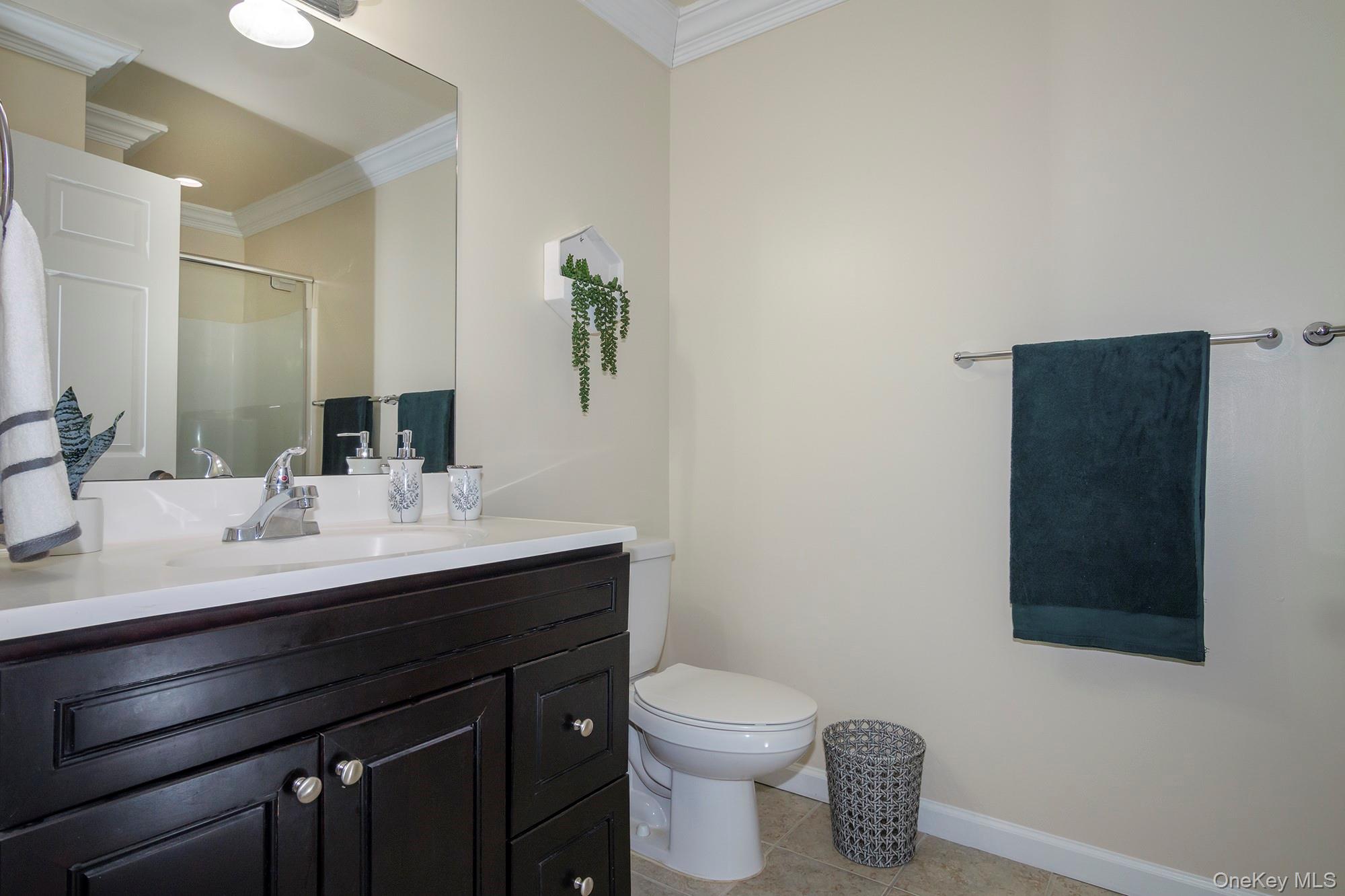 #12 photo, 408 Pine Creek Road, Holbrook , NY 11741