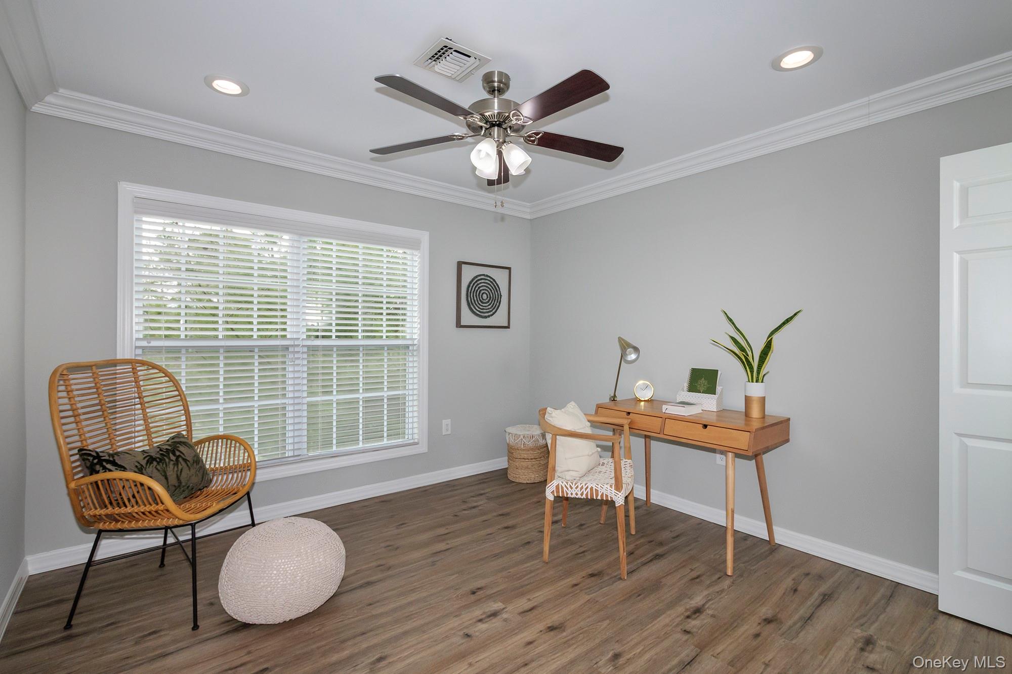 #5 photo, 408 Pine Creek Road, Holbrook , NY 11741