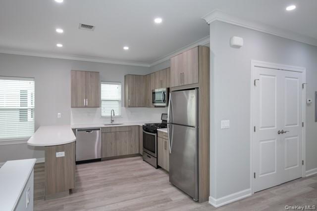 #5 photo, 500 Sutton Court, Deer Park , NY 11729