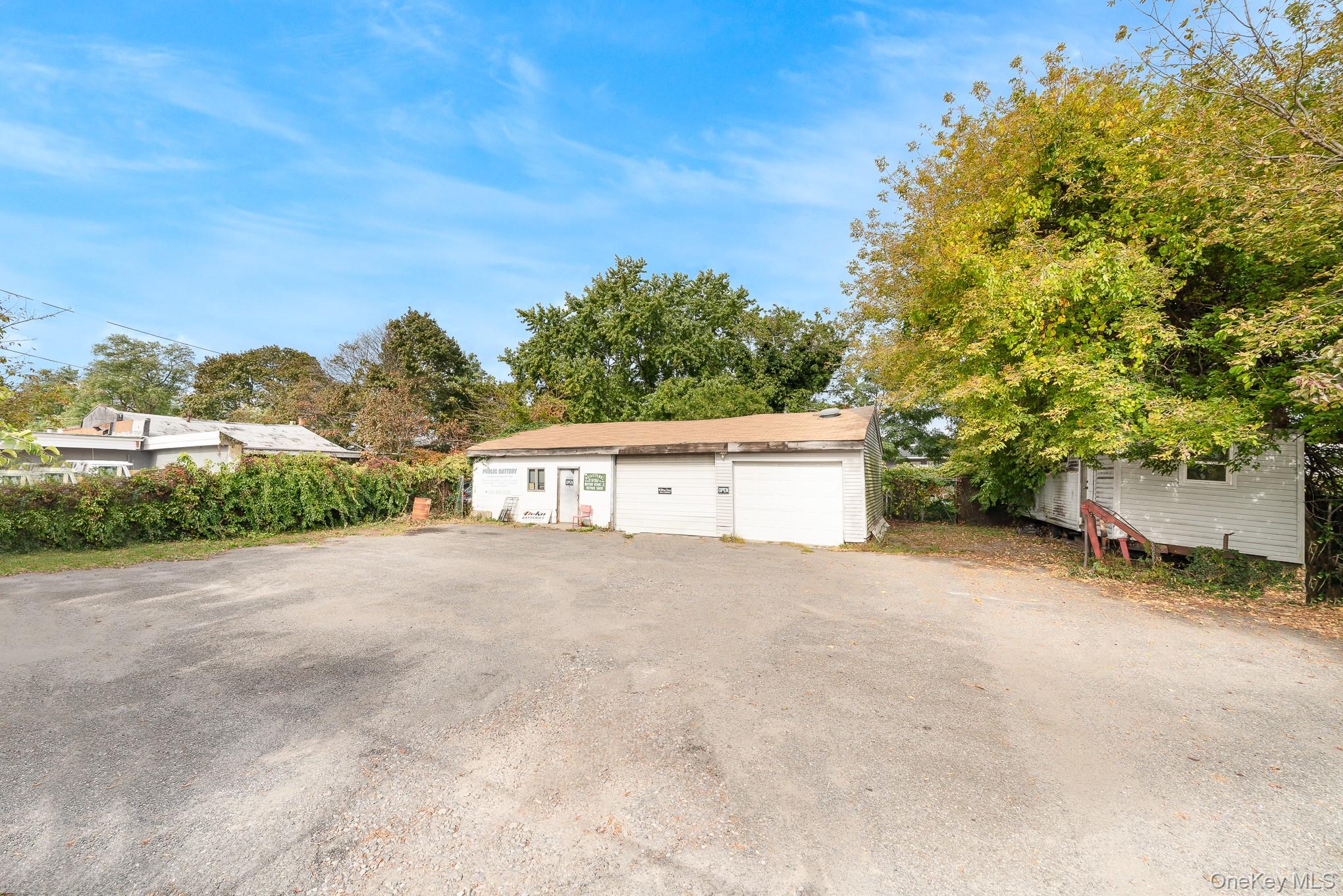 #11 photo, 1355 & 1385 Montauk Highway, Copiague , NY 11726