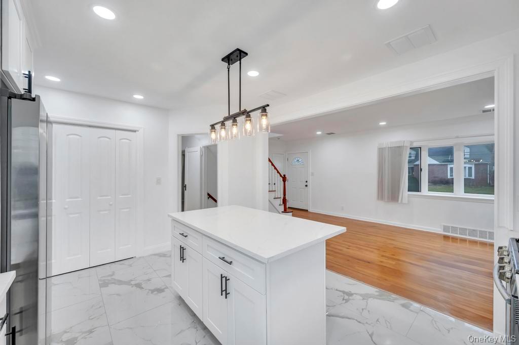 #10 photo, 34 Alstead Road, Valley Stream , NY 11580