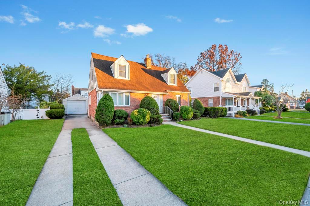 #3 photo, 34 Alstead Road, Valley Stream , NY 11580