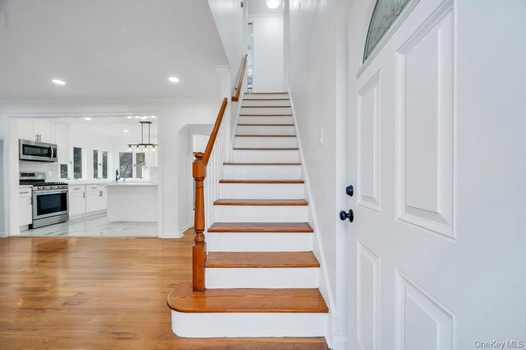 #4 photo, 34 Alstead Road, Valley Stream , NY 11580