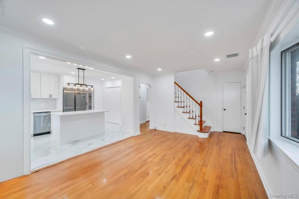 #6 photo, 34 Alstead Road, Valley Stream , NY 11580