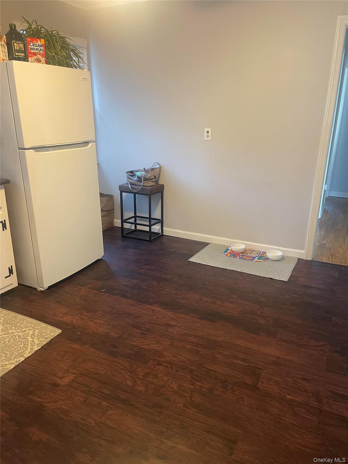 #4 photo, 206 Dickinson Avenue, East Northport , NY 11731