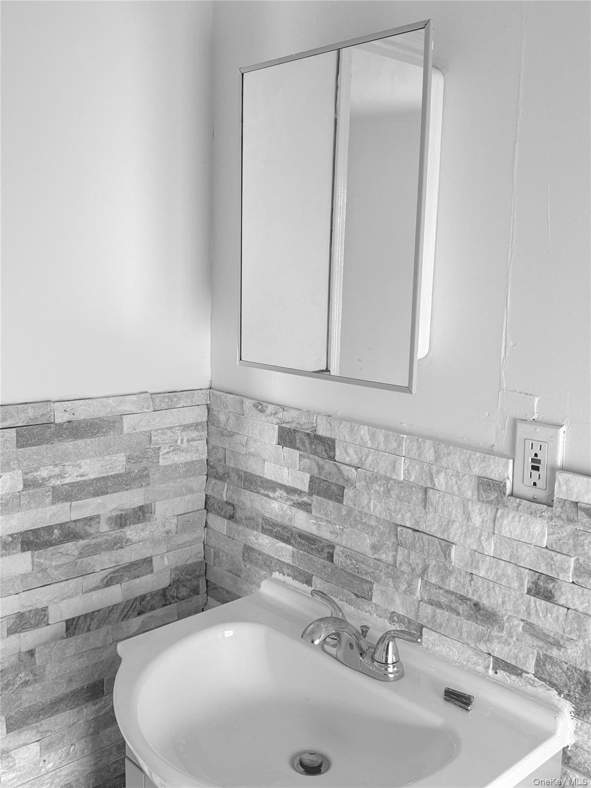 #13 photo, 14-04 Dickens Street, Far Rockaway , NY 11691