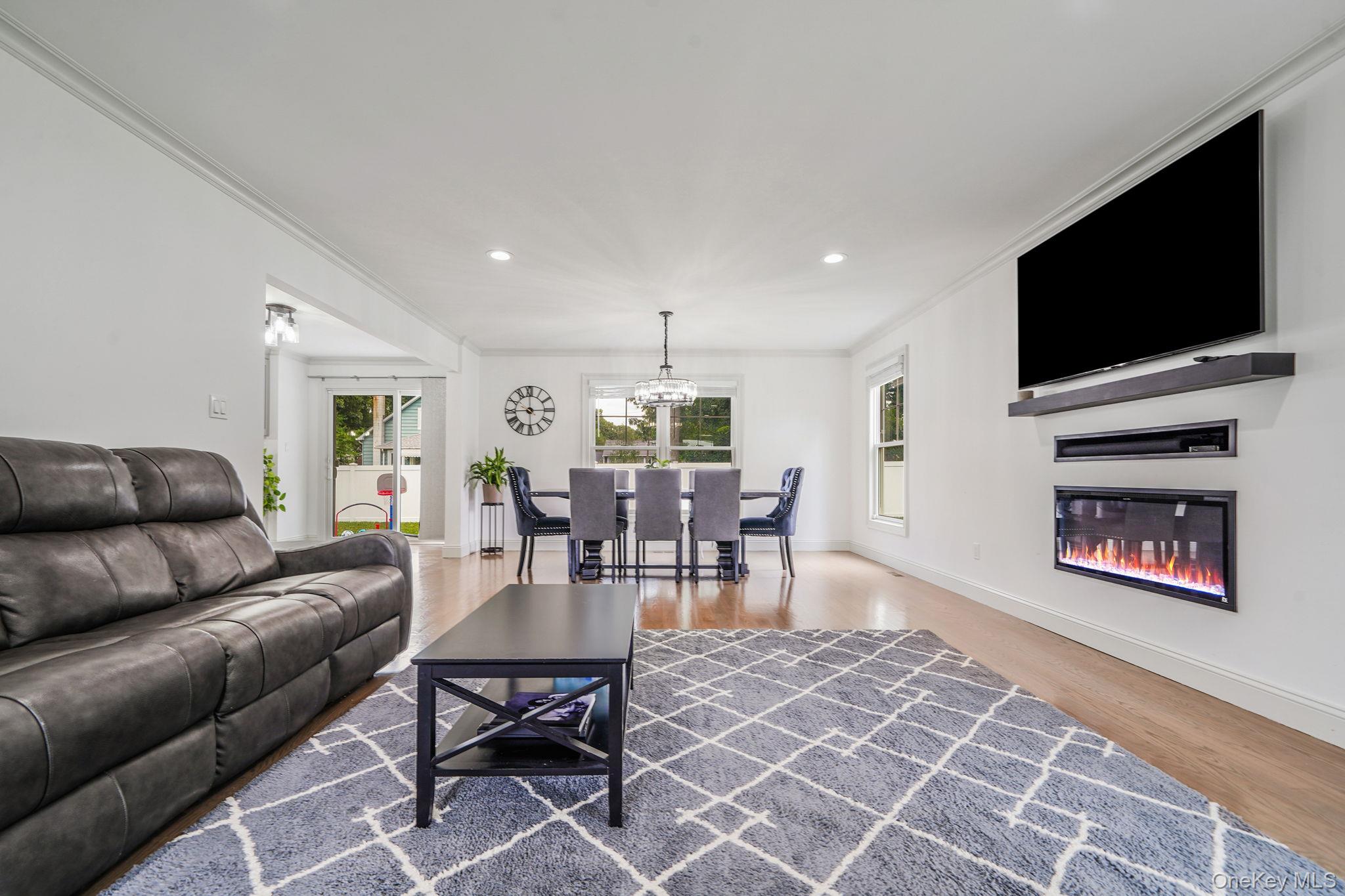 #4 photo, 122 4th Street, Saint James , NY 11780