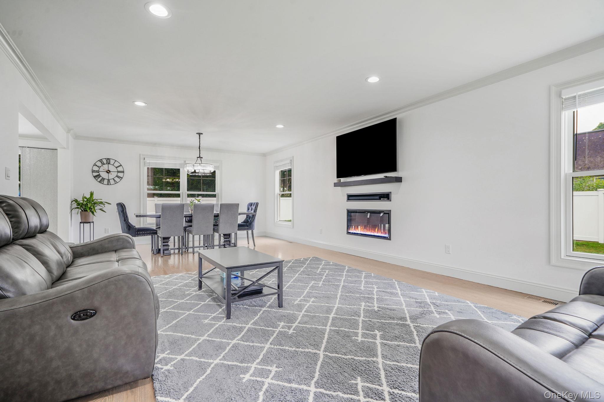 #5 photo, 122 4th Street, Saint James , NY 11780