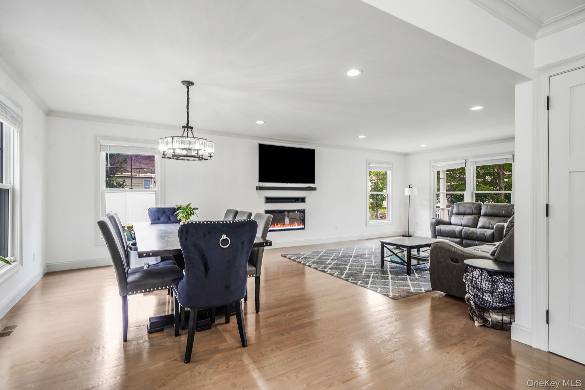 #8 photo, 122 4th Street, Saint James , NY 11780