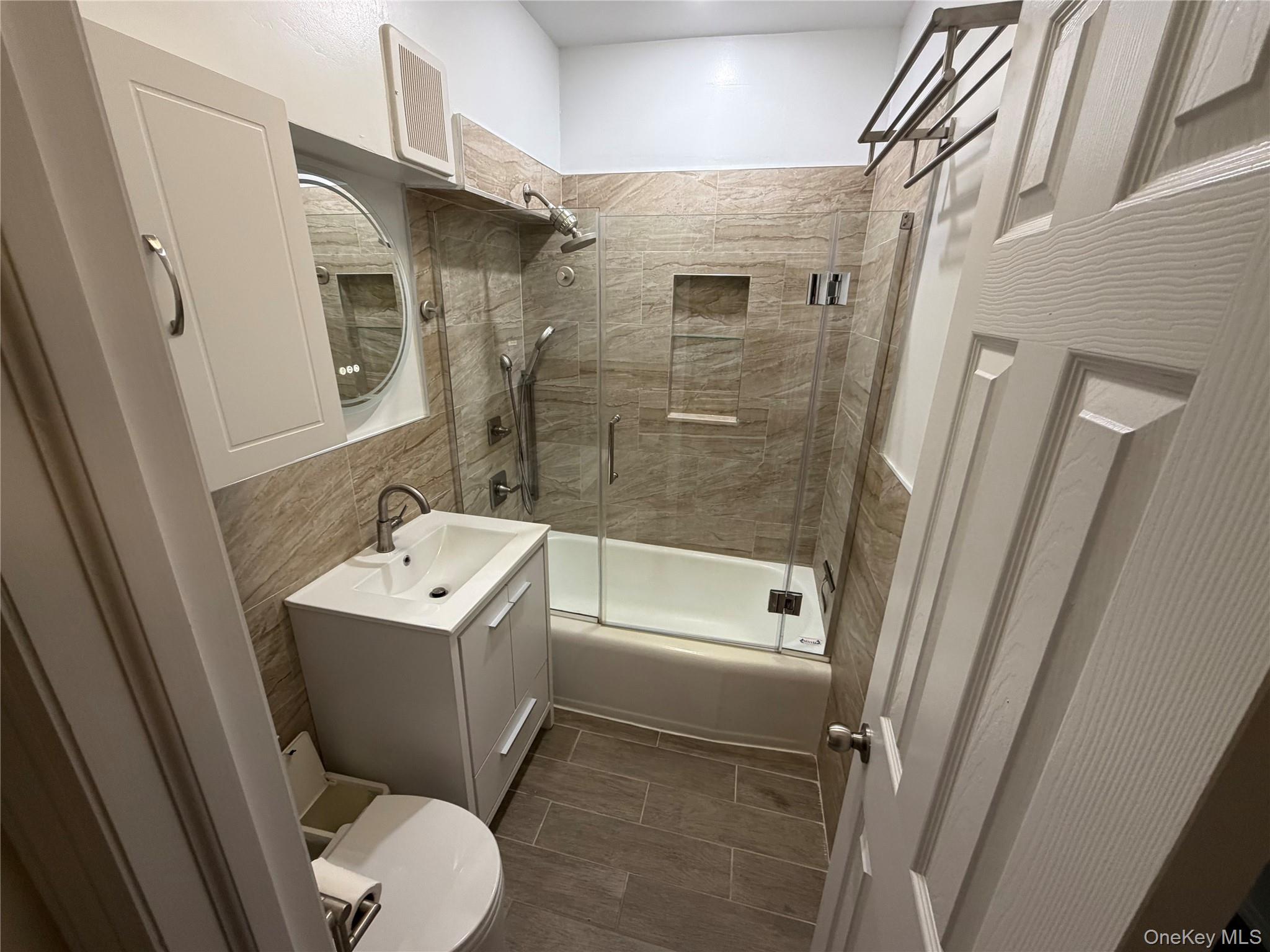 #9 photo, 76-26 113 Street, Forest Hills , NY 11375