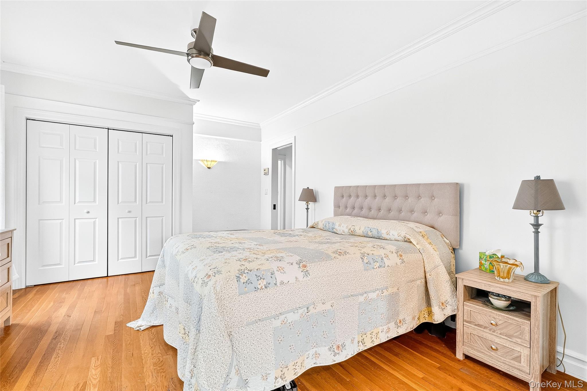 #12 photo, 158 Park Avenue, Harrison , NY 10528