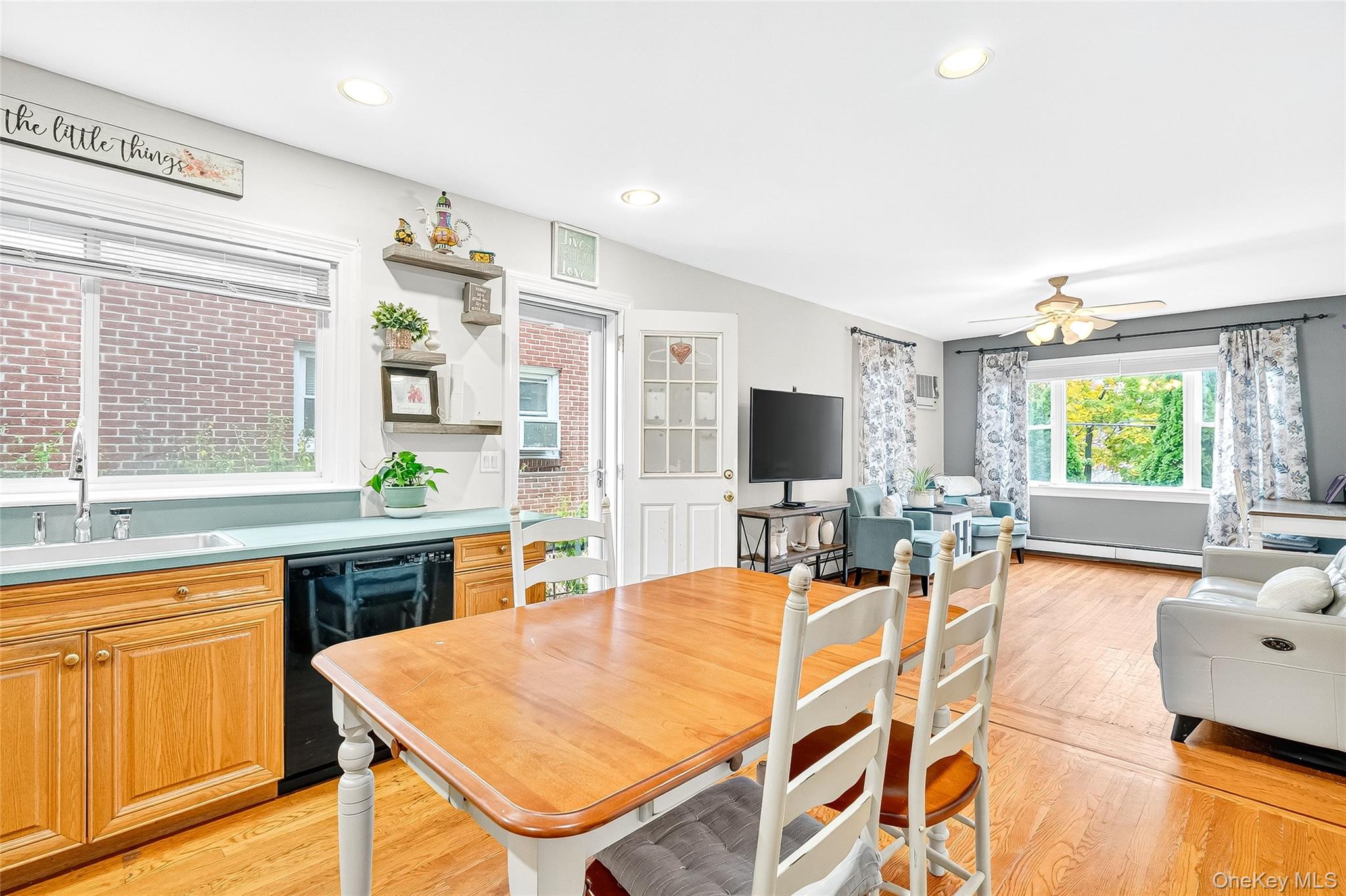 #6 photo, 158 Park Avenue, Harrison , NY 10528