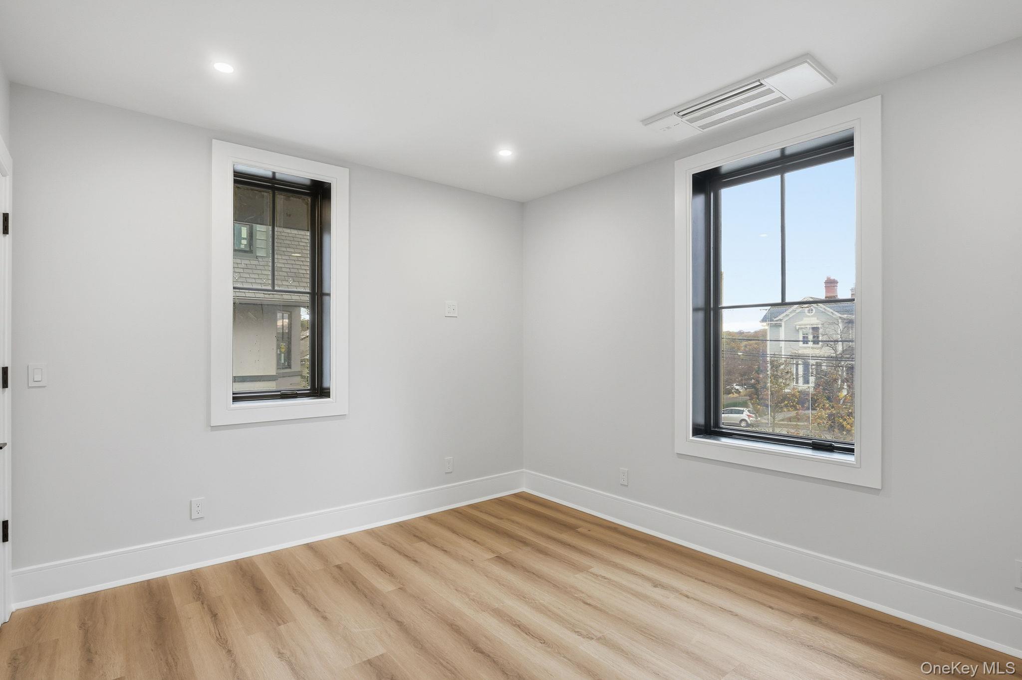 #10 photo, 34 Clinton Avenue, Dobbs Ferry , NY 10522