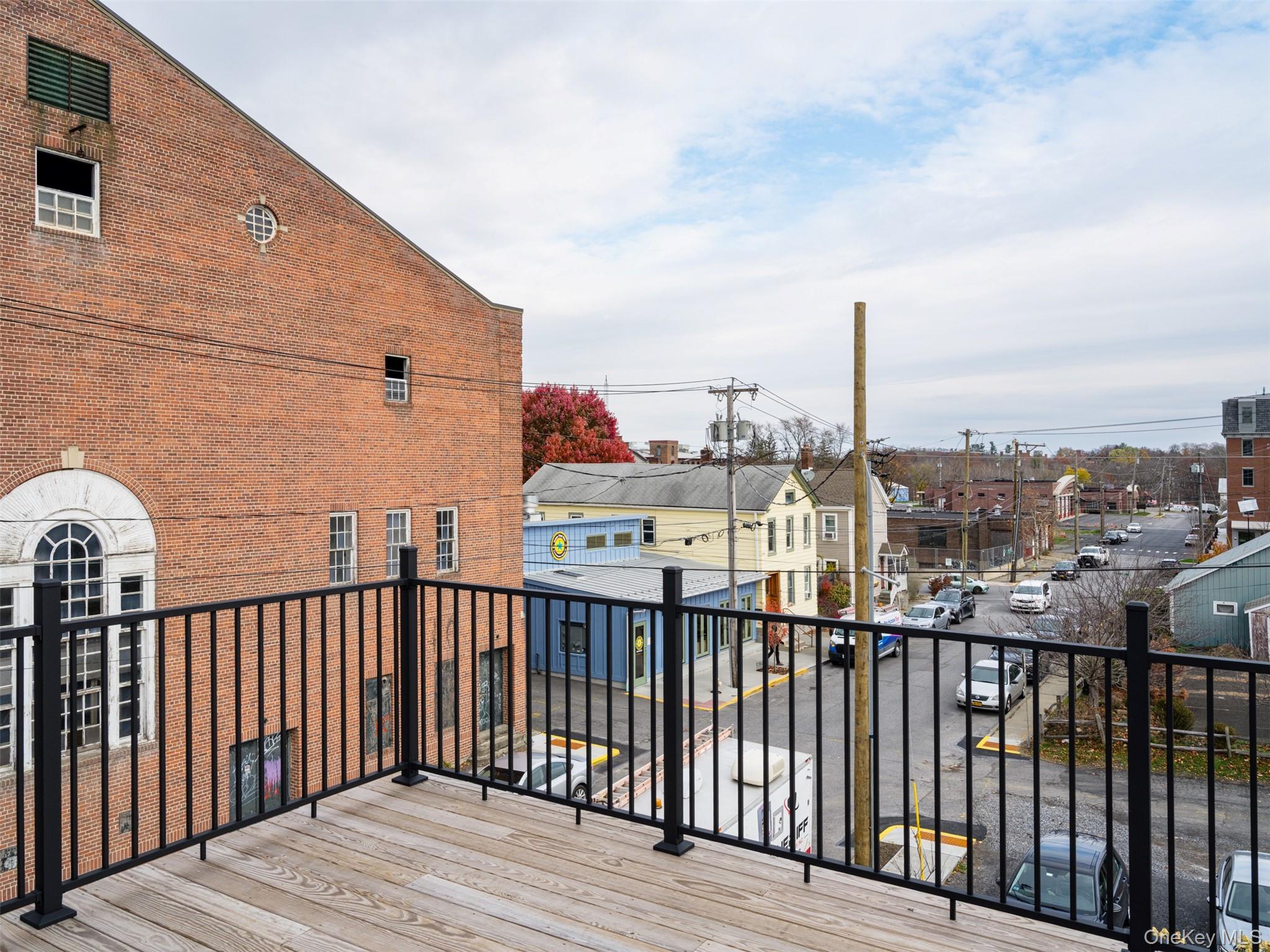 #15 photo, 702-704 Columbia Street, Hudson , NY 12534