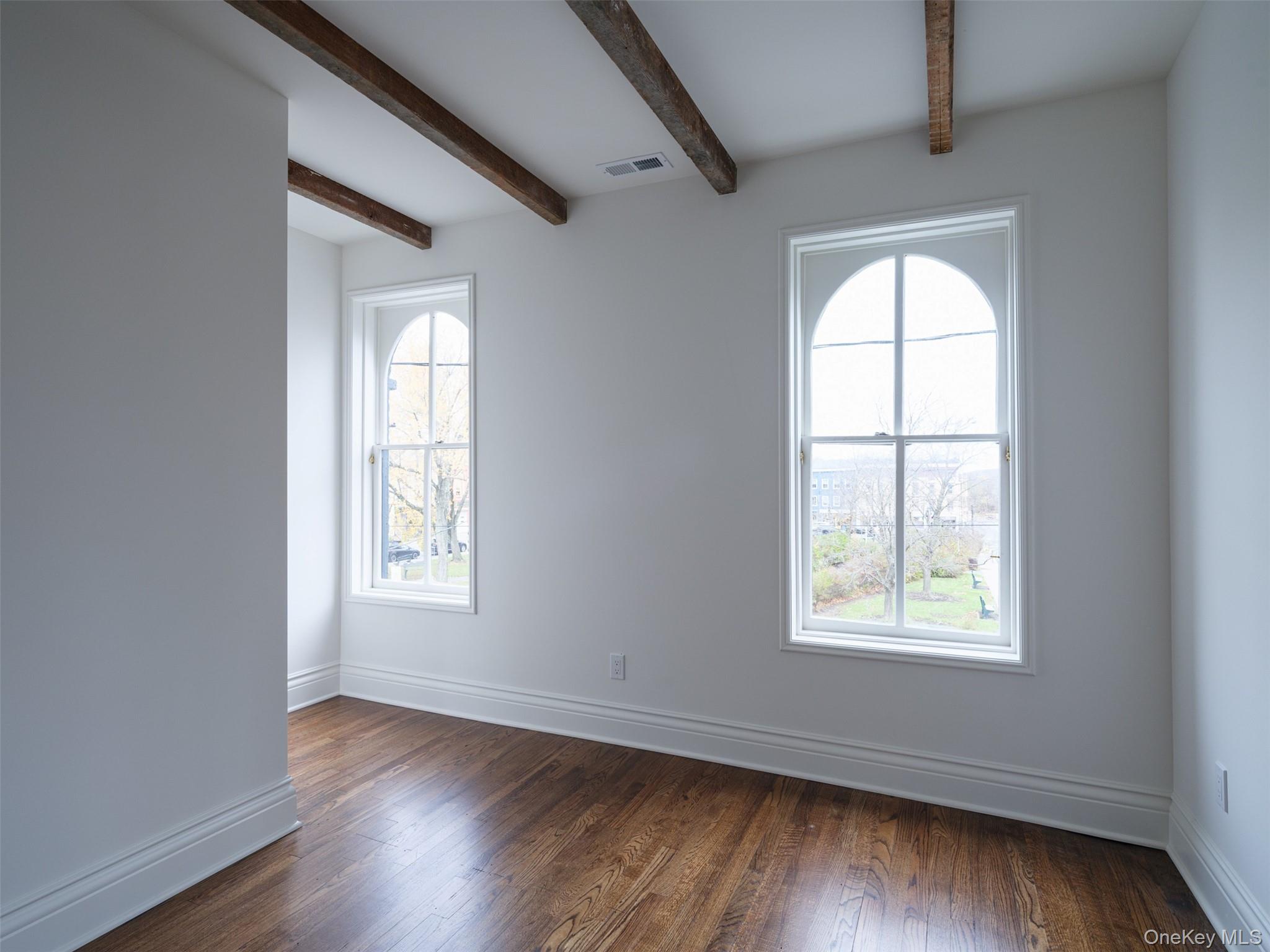 #3 photo, 702-704 Columbia Street, Hudson , NY 12534