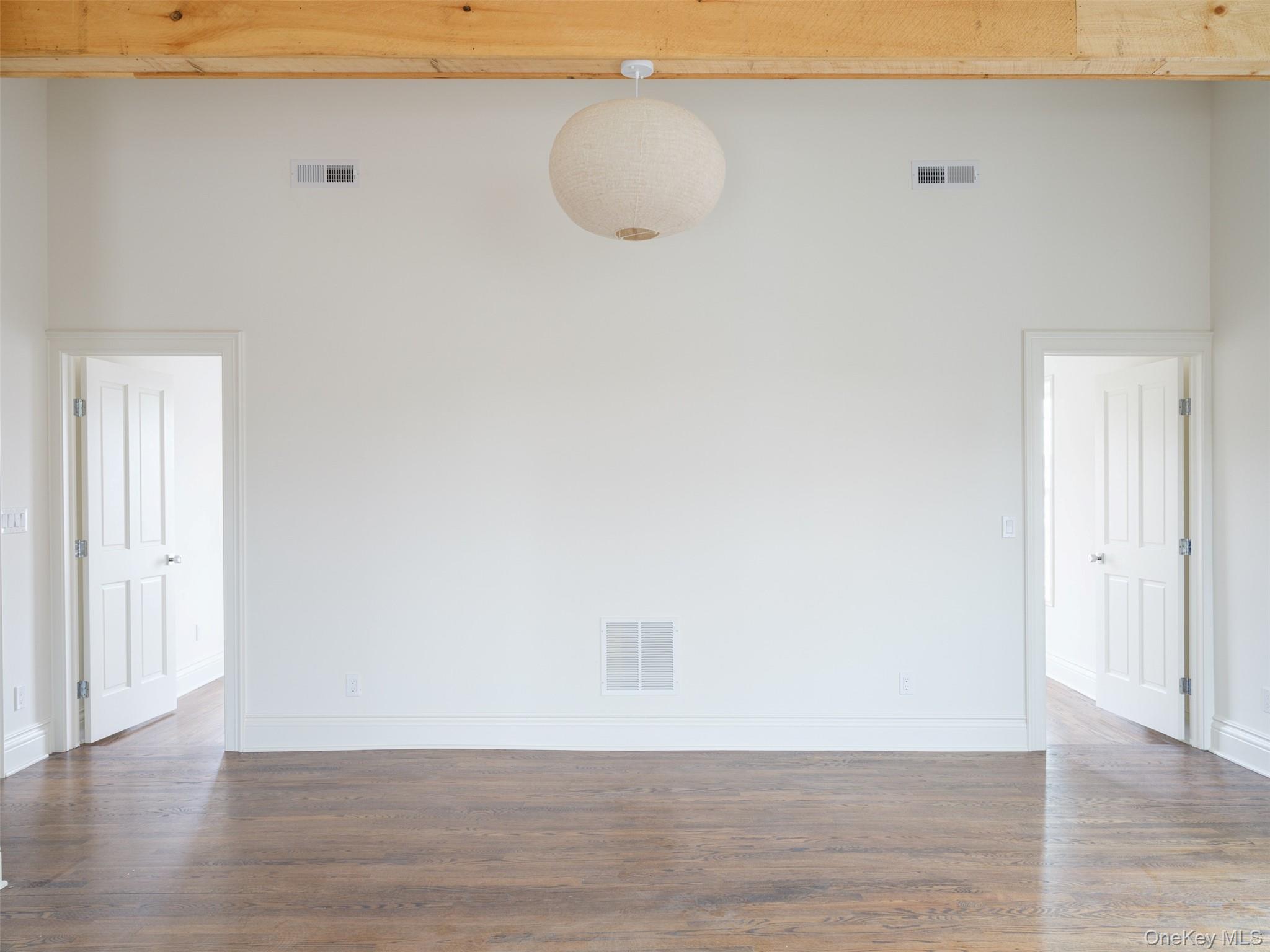 #9 photo, 702-704 Columbia Street, Hudson , NY 12534