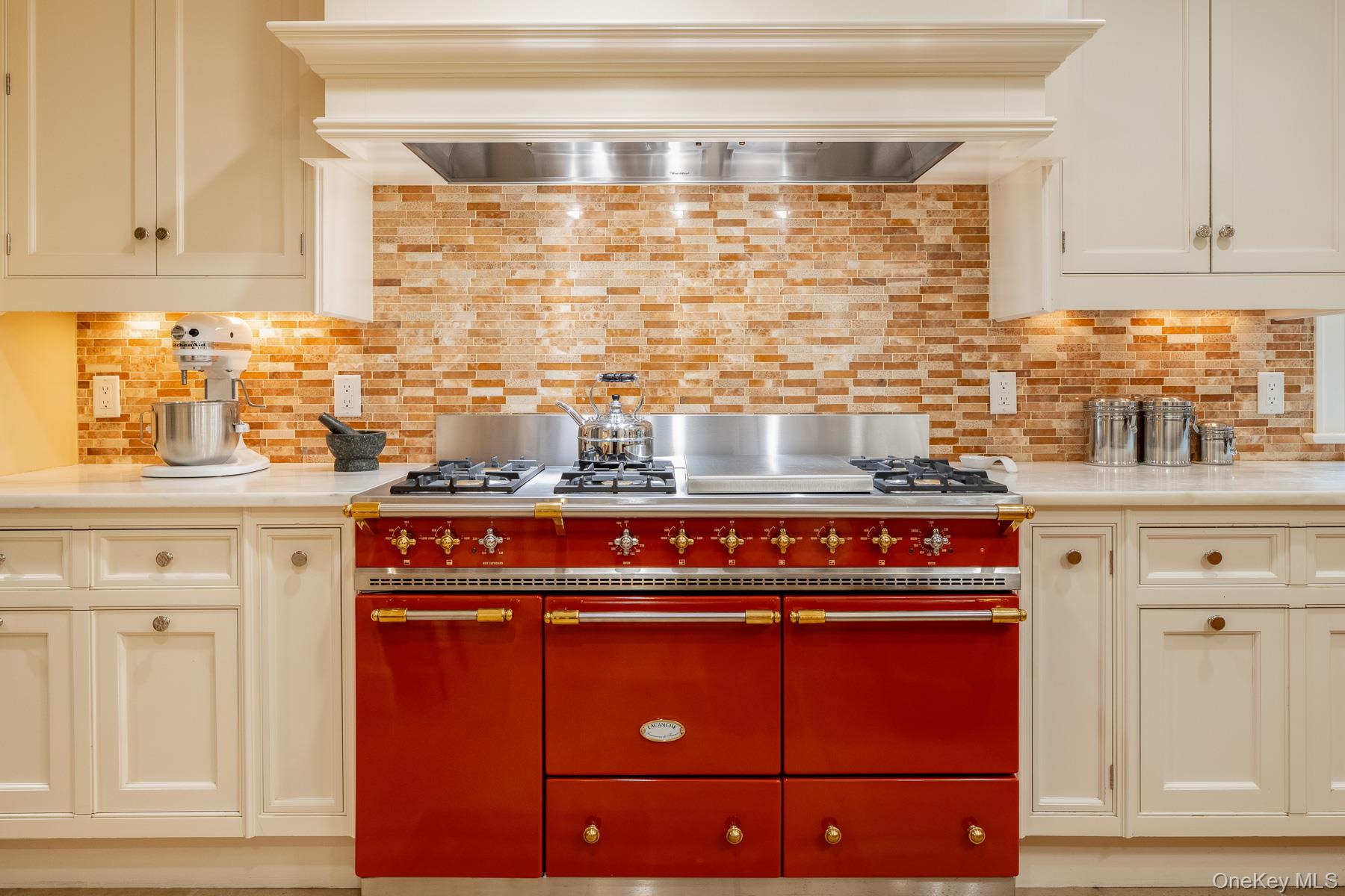 #8 photo, 24 Homesdale Road, Bronxville , NY 10708