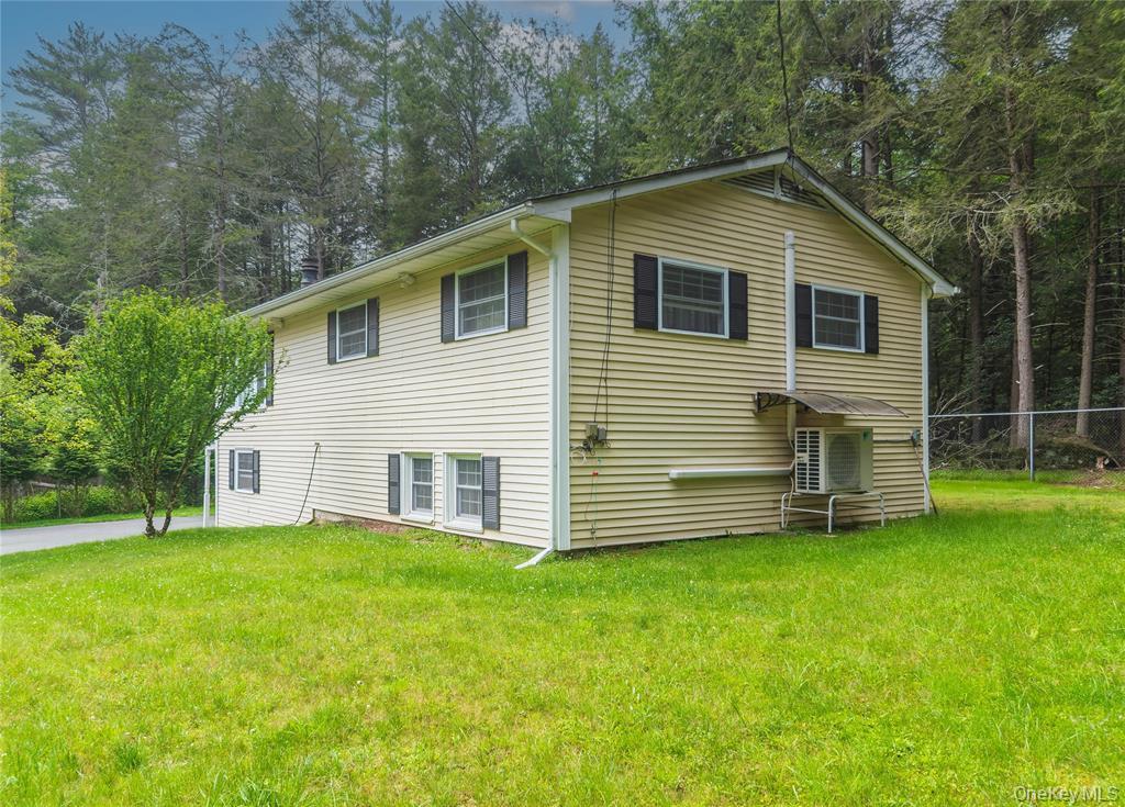 #4 photo, 65 Berkshire Trail, Smallwood , NY 12720