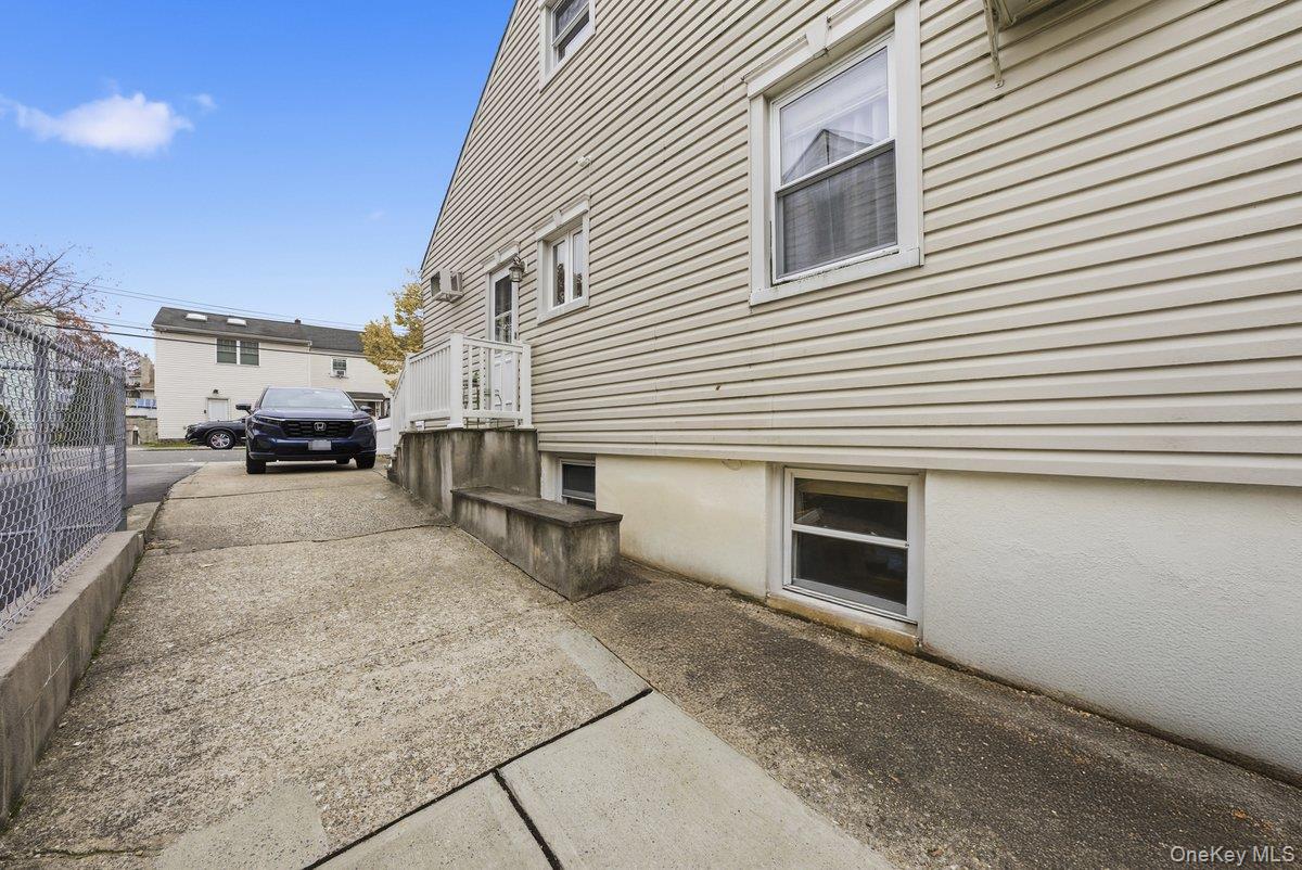 #5 photo, 11 Woodbine Street, Yonkers , NY 10704