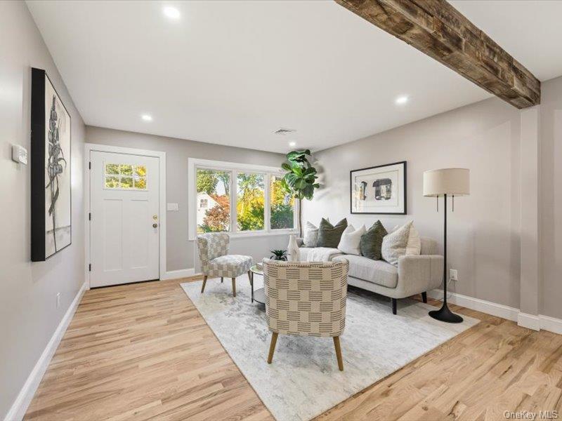 #11 photo, 6 Winnetou Road, White Plains , NY 10603