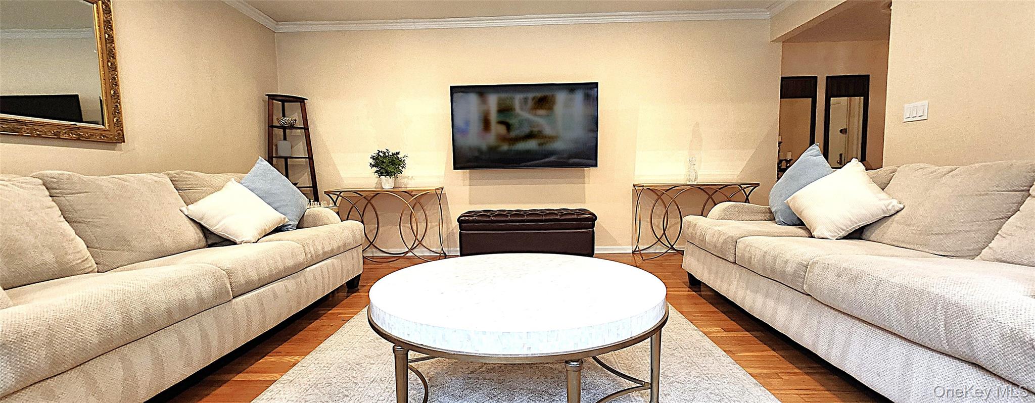 #11 photo, 54 Lawrence Drive, White Plains , NY 10603