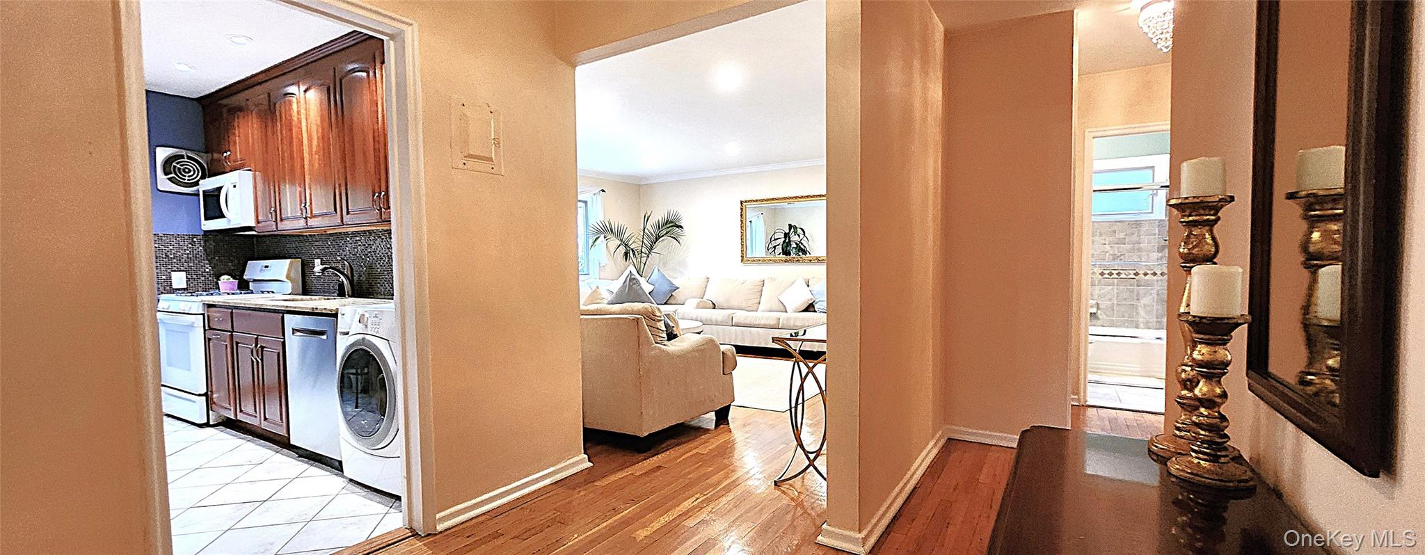 #4 photo, 54 Lawrence Drive, White Plains , NY 10603